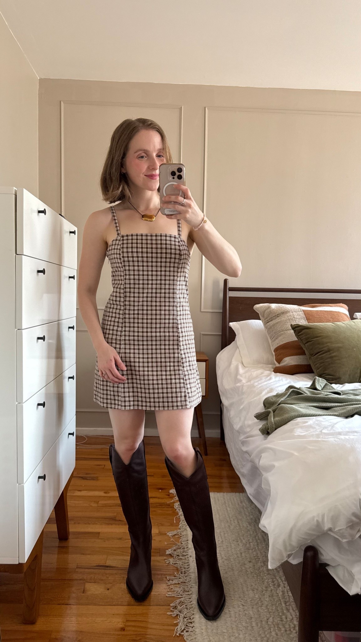 BOGO 50% off Abercrombie + 15% off stackable sale w/ SUITEAF

Xs reg skort dress
Knee high leather boots 10k step tested Quince




#LTKSaleAlert #LTKPetite #LTKootd