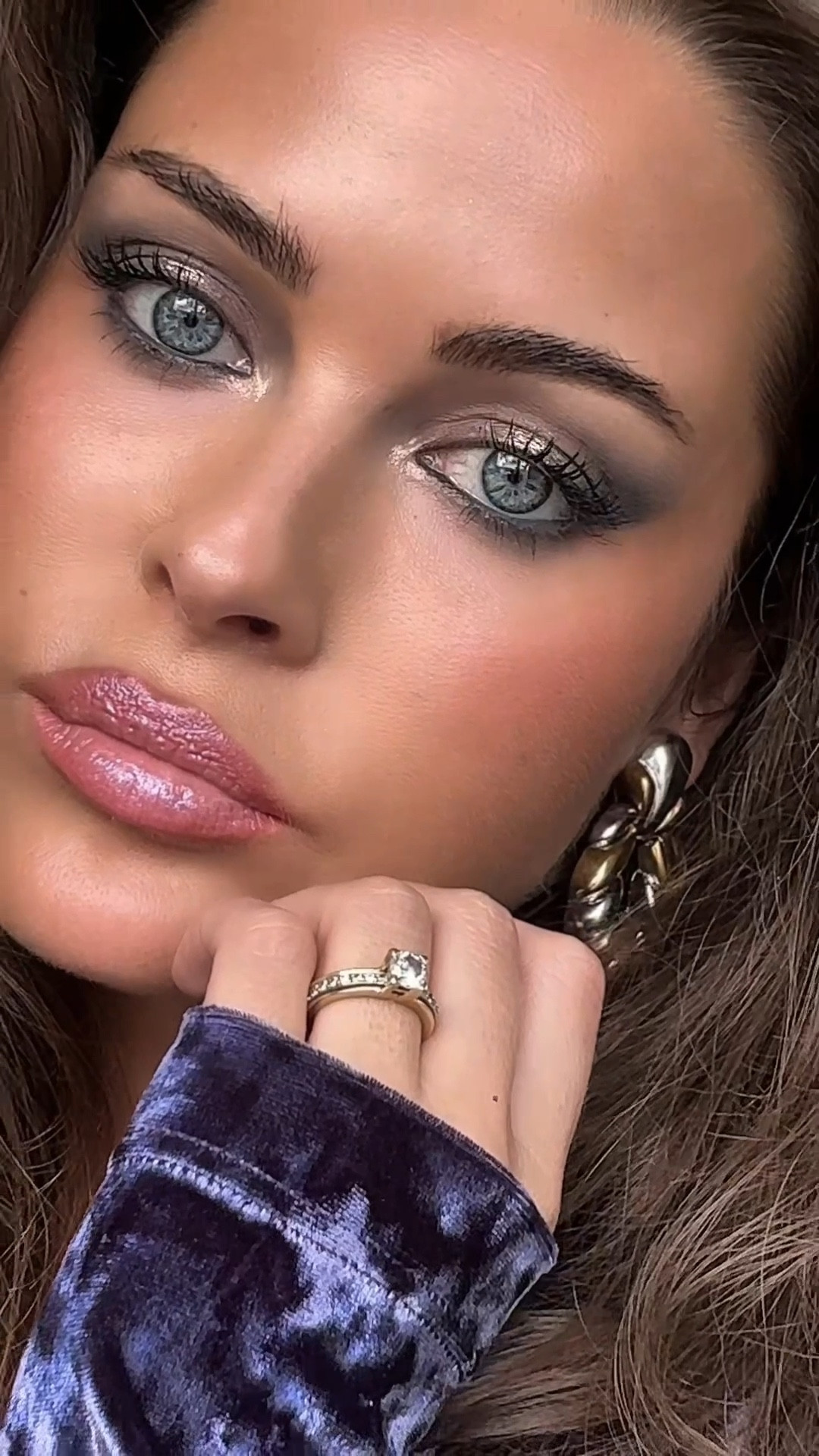 Merry Christmas 🎄 lipstick is Chanel Beauty Rouge Coco Flash limited edition 272 Rosa 

#LTKeurope #LTKdatenight #LTKbeauty