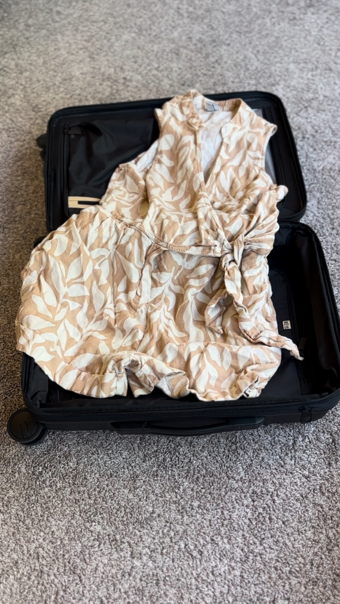 Vacation Outfit/Linen Target Romper, again another cute summer piece to dress up or down 

#LTKMidsize #LTKFindsUnder50 #LTKStyleTip