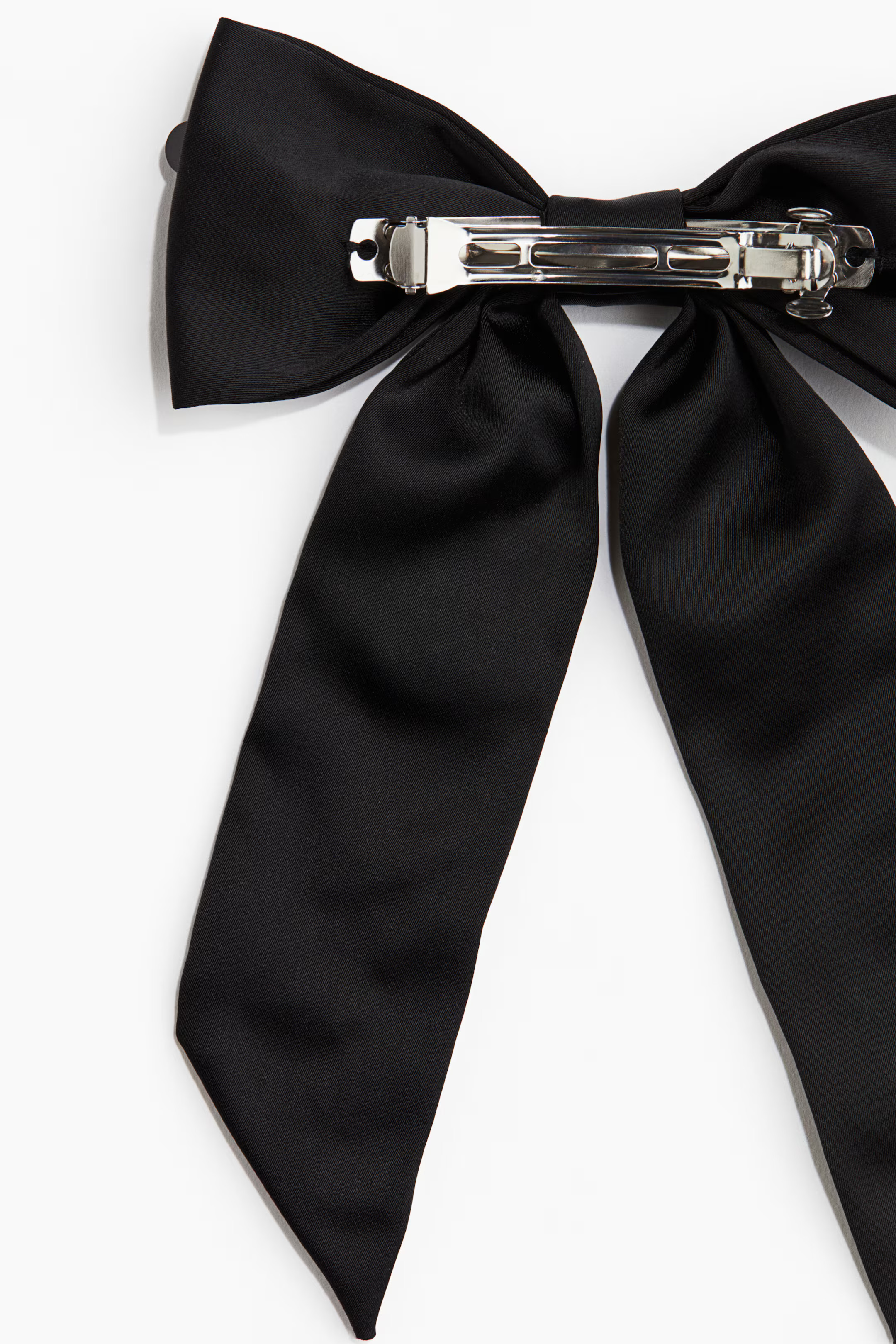 Embellished bow hair clip | H&M (UK, MY, IN, SG, PH, TW, HK)