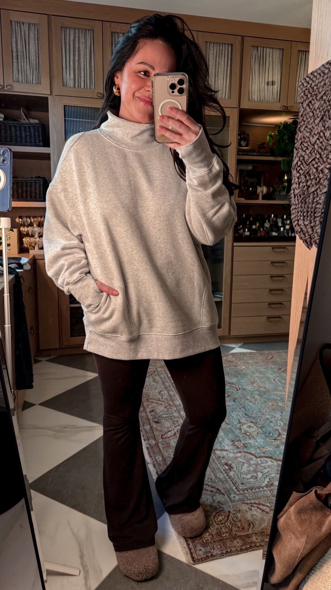 I am obsessed with this pull over!!

#LTKSeasonal #LTKootd #LTKgrwm