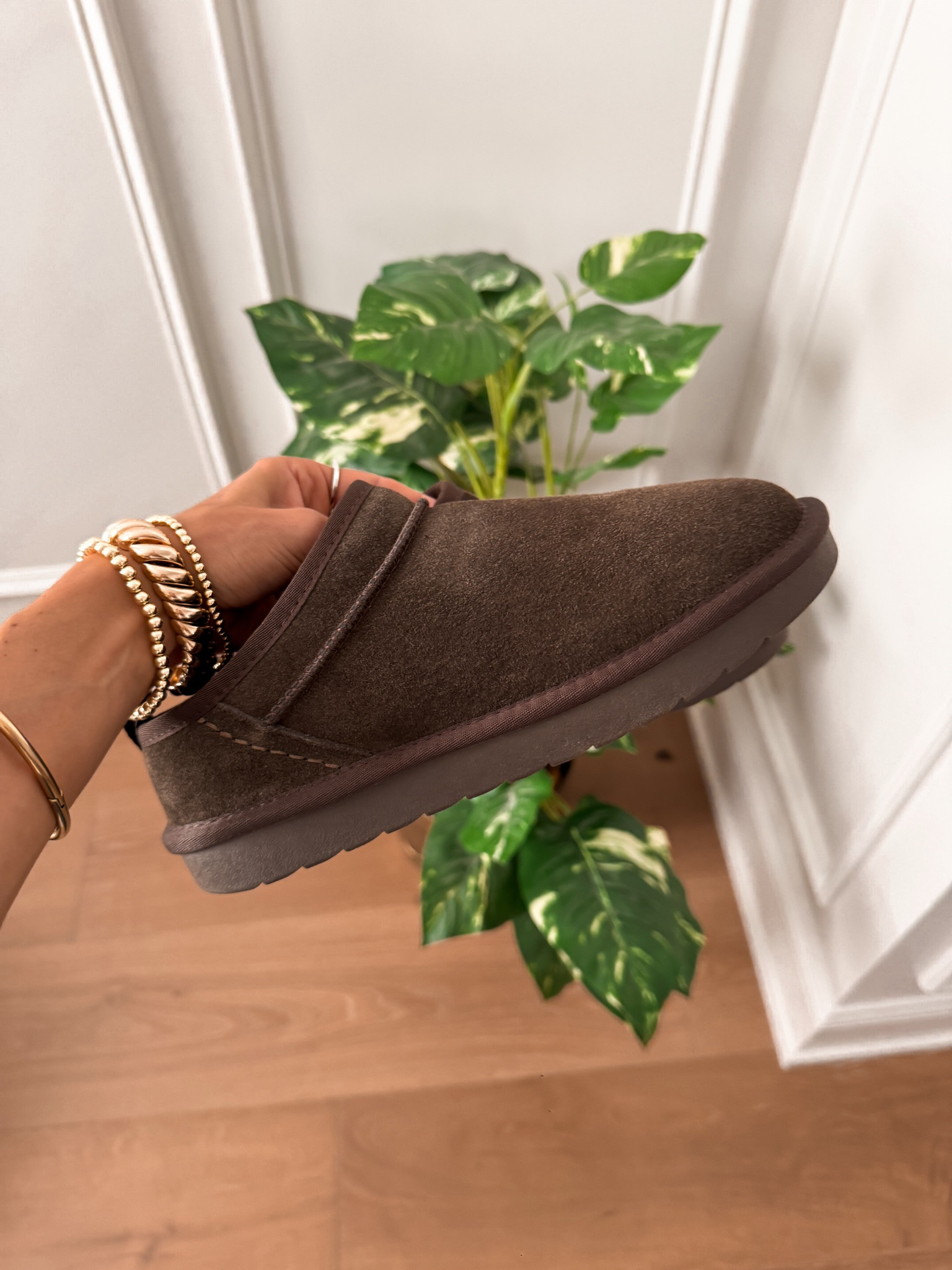 Scroll to shop. Fur boots. follow for more.

#LTKootd #LTKdayinmylife #LTKSeasonal