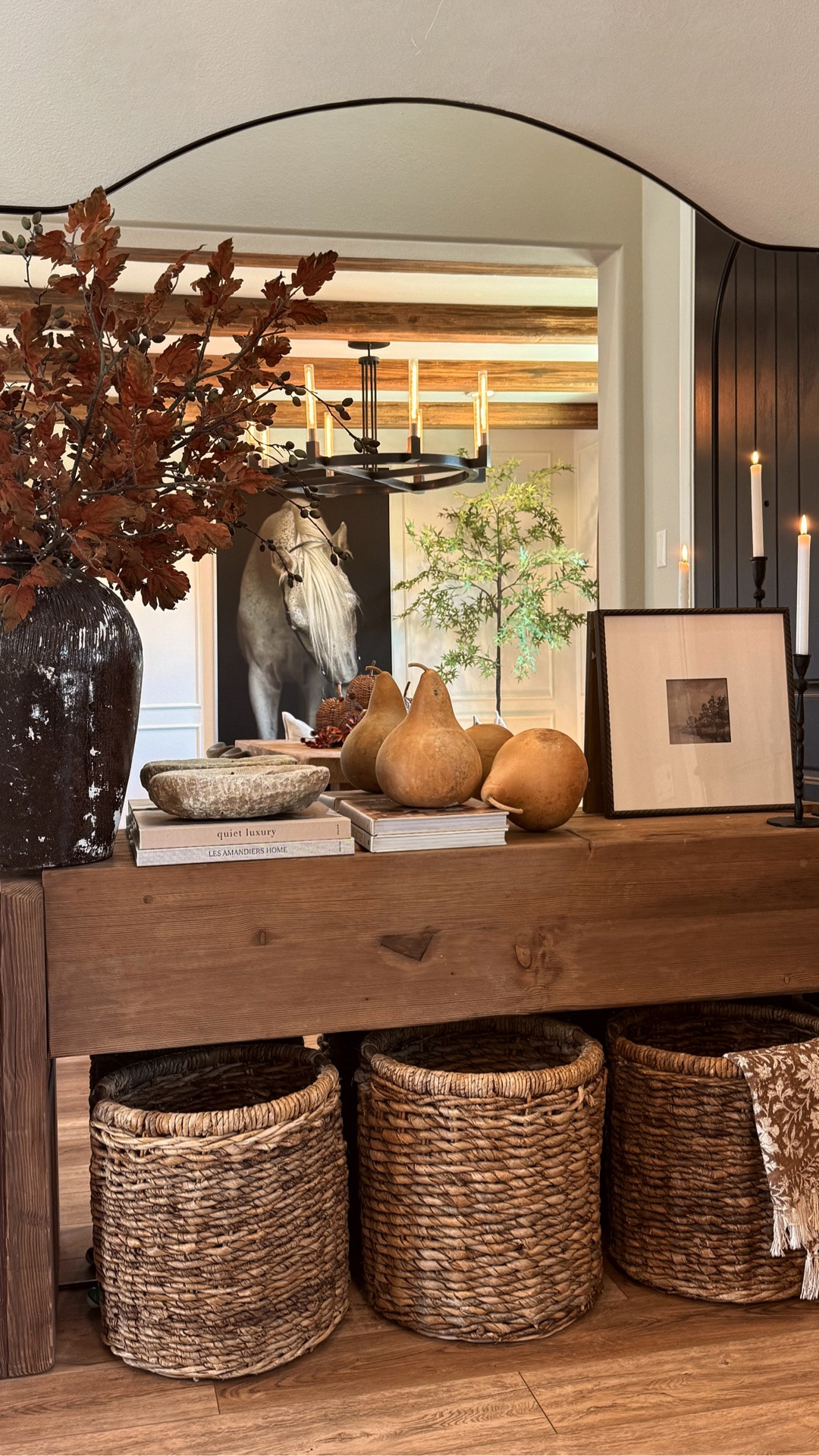 FALL DECOR but make it organic! #home #falldecor #fall #entryway

#LTKU #LTKHome #LTKSeasonal