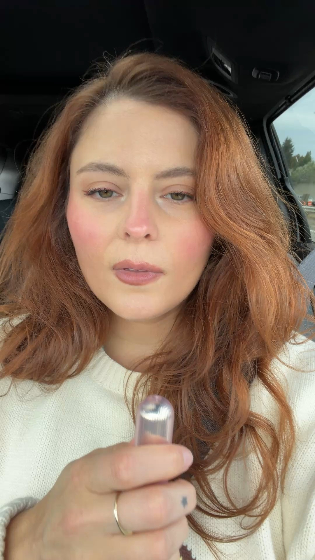 Este Lauder líp balm shade clove cushion
Black honey Clinique lipliner