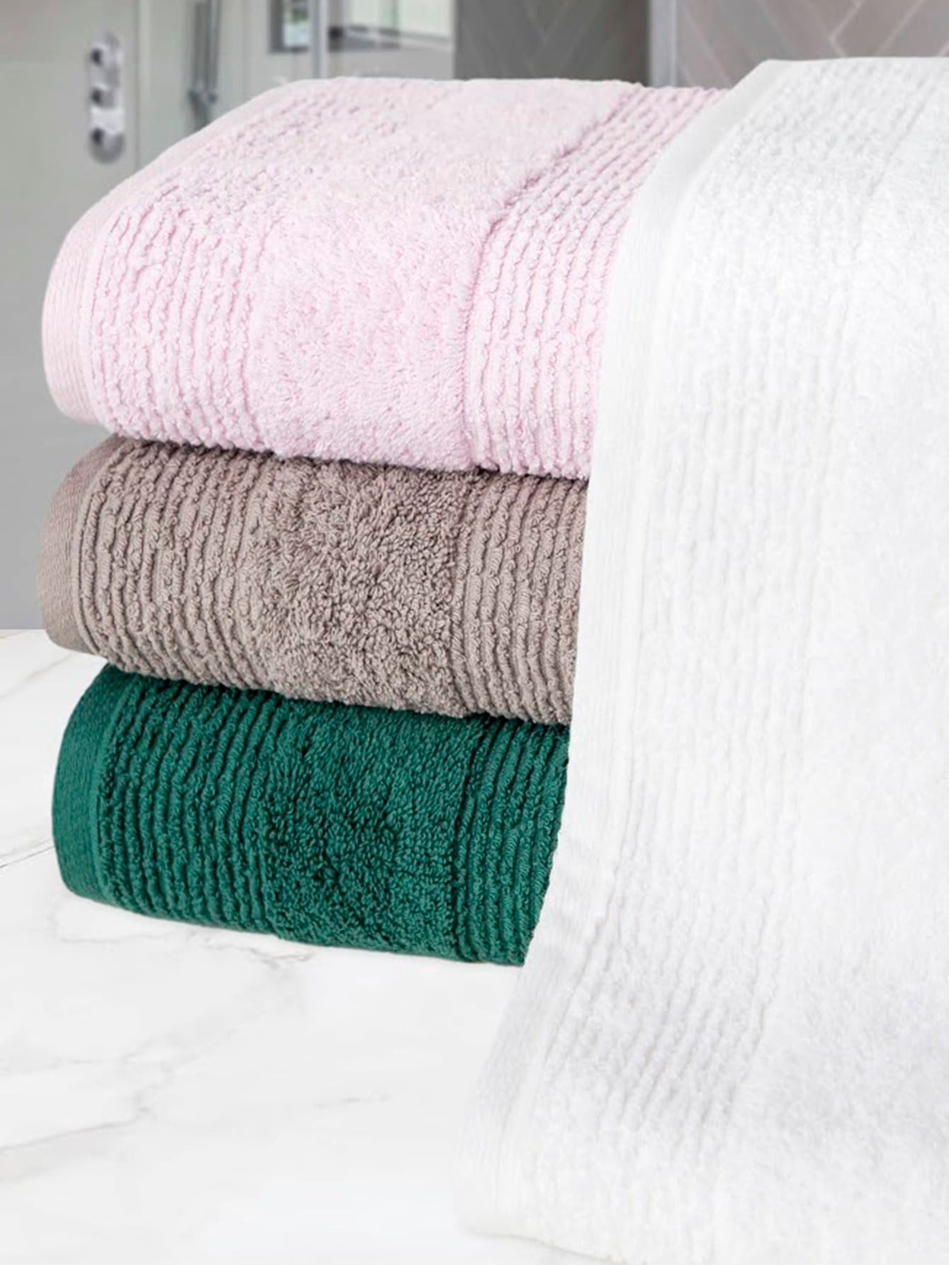 1 Toalha de Banho Gigante Super Banhão Maria Tereza 75cm x 150cm - 1 Peça | SHEIN