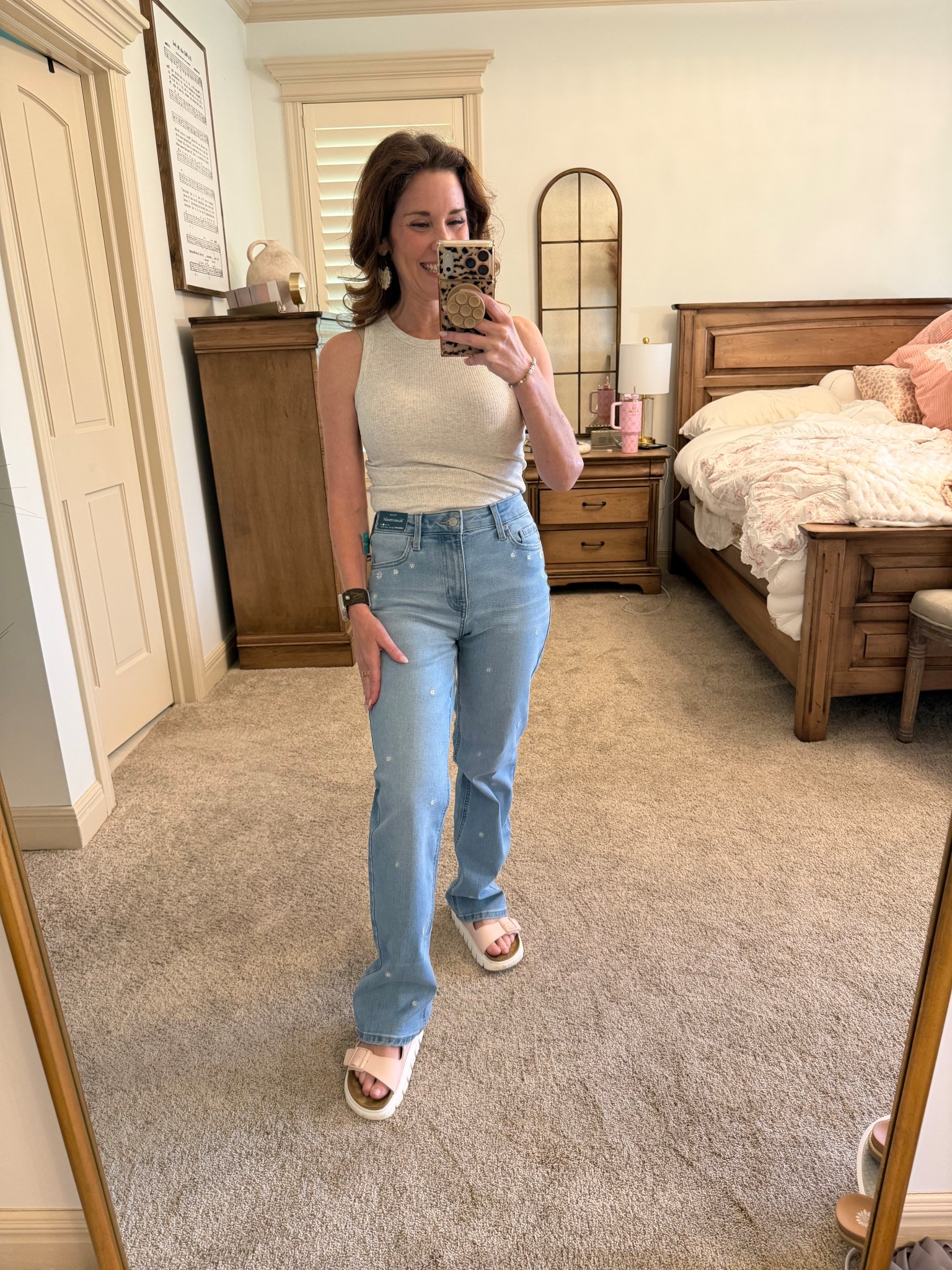 Embroidery Daisy straight leg jeans 🌼👖pair with my favorite pink platform Birkenstocks 

Save more with stackable code:LTK10

@Maurices  @QVC 