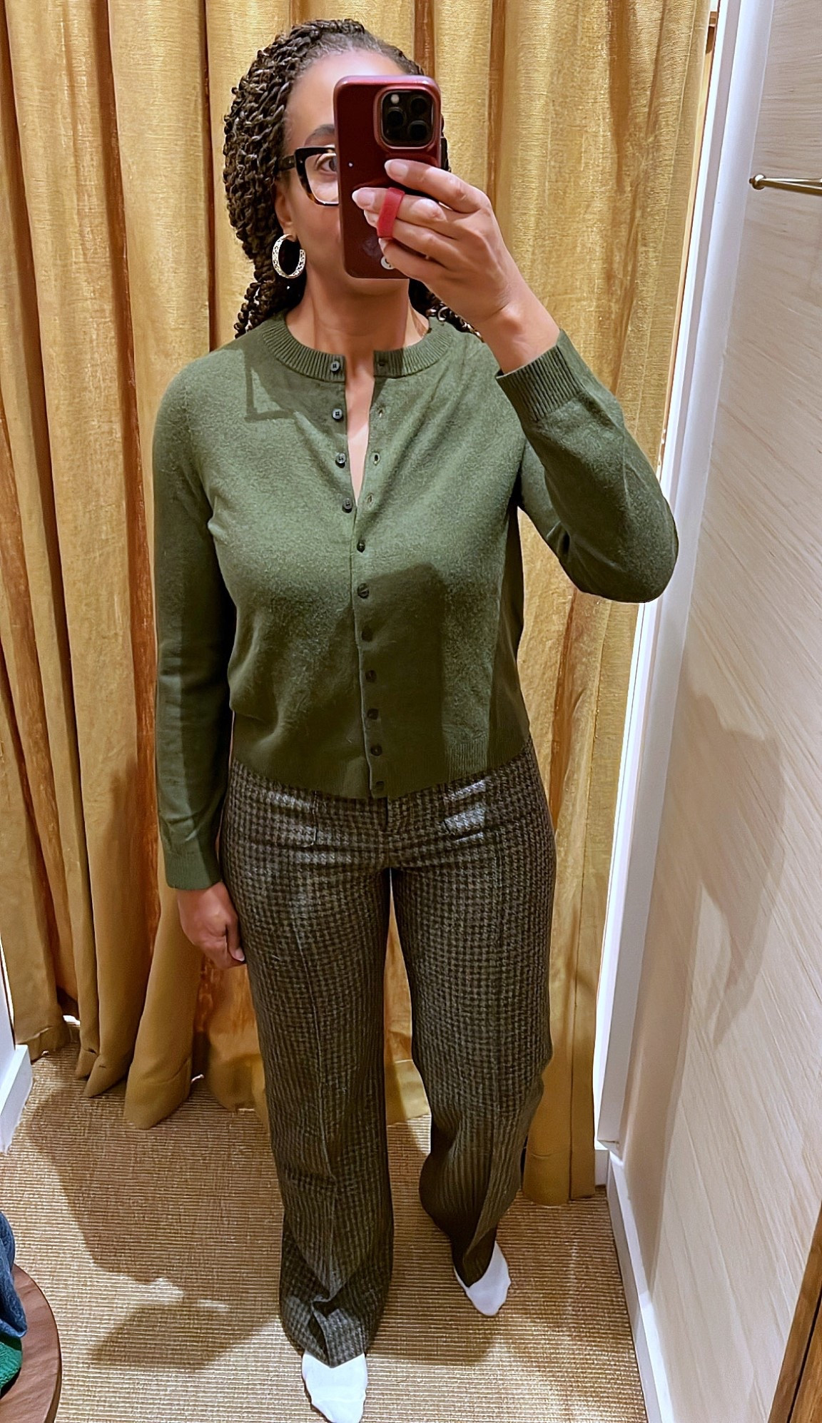 Sézane In-Store Try-On

I finally had a chance to check out Sézane pop-up in Charleston, SC and it did not disappoint.

I tried on a few pieces that caught my eye including this look. So many pieces from the fall collection are perfect for layering, bundling, and welcoming the crisp days to come.

Fall fashion, fall style, French fashion, fashion for women over 40, work outfit idea, workwear, fall fashion, fall outfit idea, fall style, timeless classic outfits, timeless classic style, classic fashion, fall family photo outfit, Sezane Fashion, French fashion, Sezane Finds, winter fashion, winter sweaters

#LTKHoliday #LTKGiftGuide #LTKSeasonal #LTKStyleTip

#LTKMidsize #LTKWorkwear #LTKOver40