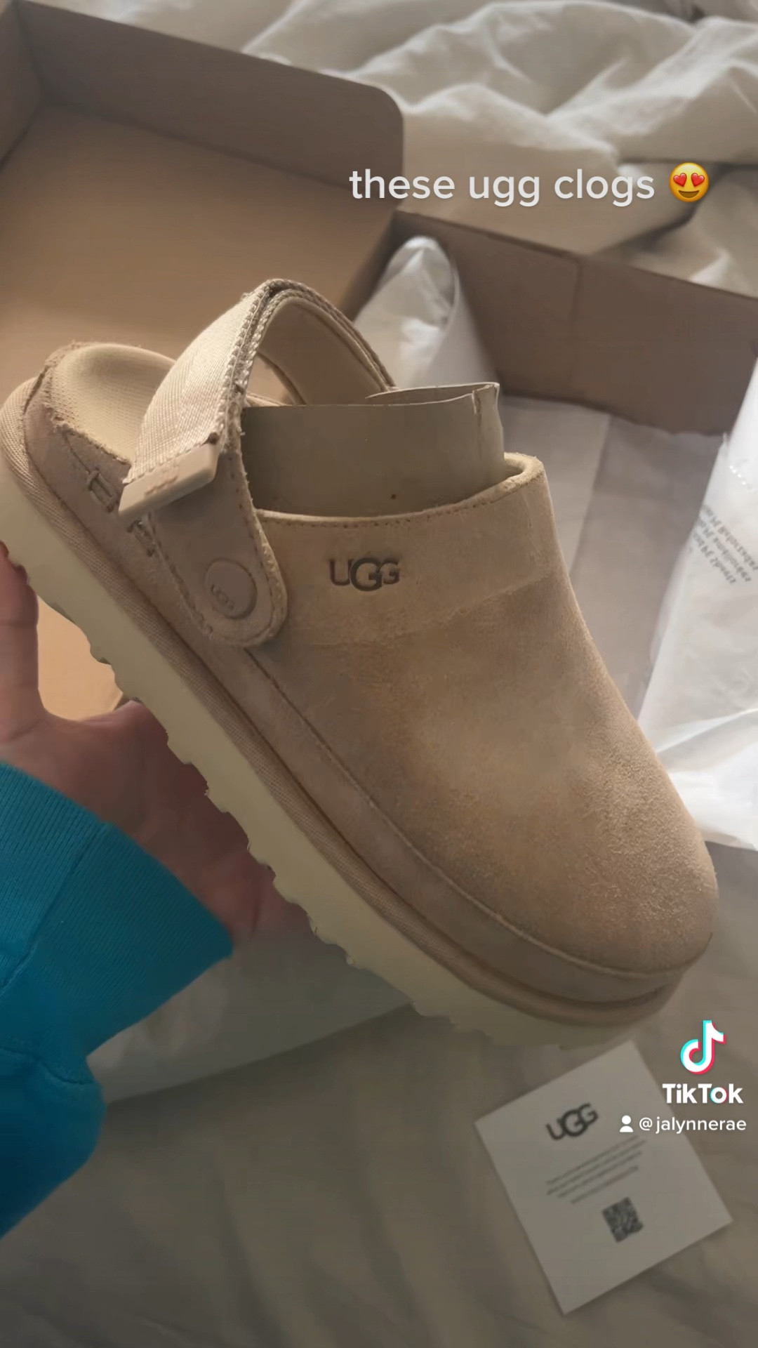 ugg golden star clogs - run true to size 🤍

#LTKshoecrush #LTKFind #LTKGiftGuide