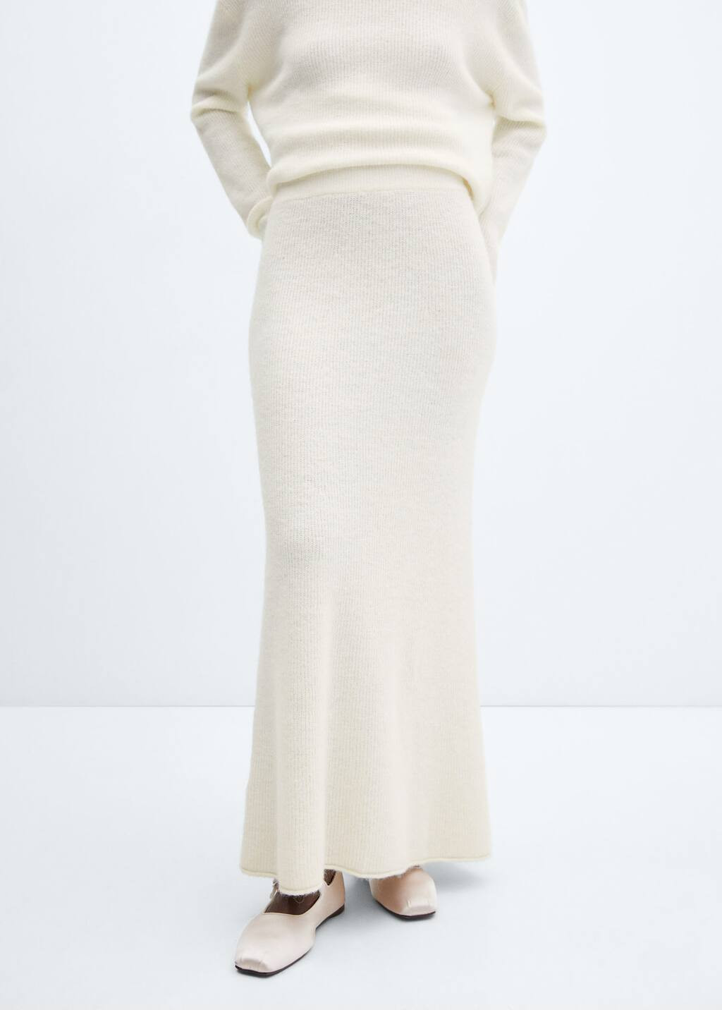 Long knitted skirt -  Women | Mango United Kingdom | MANGO (UK)