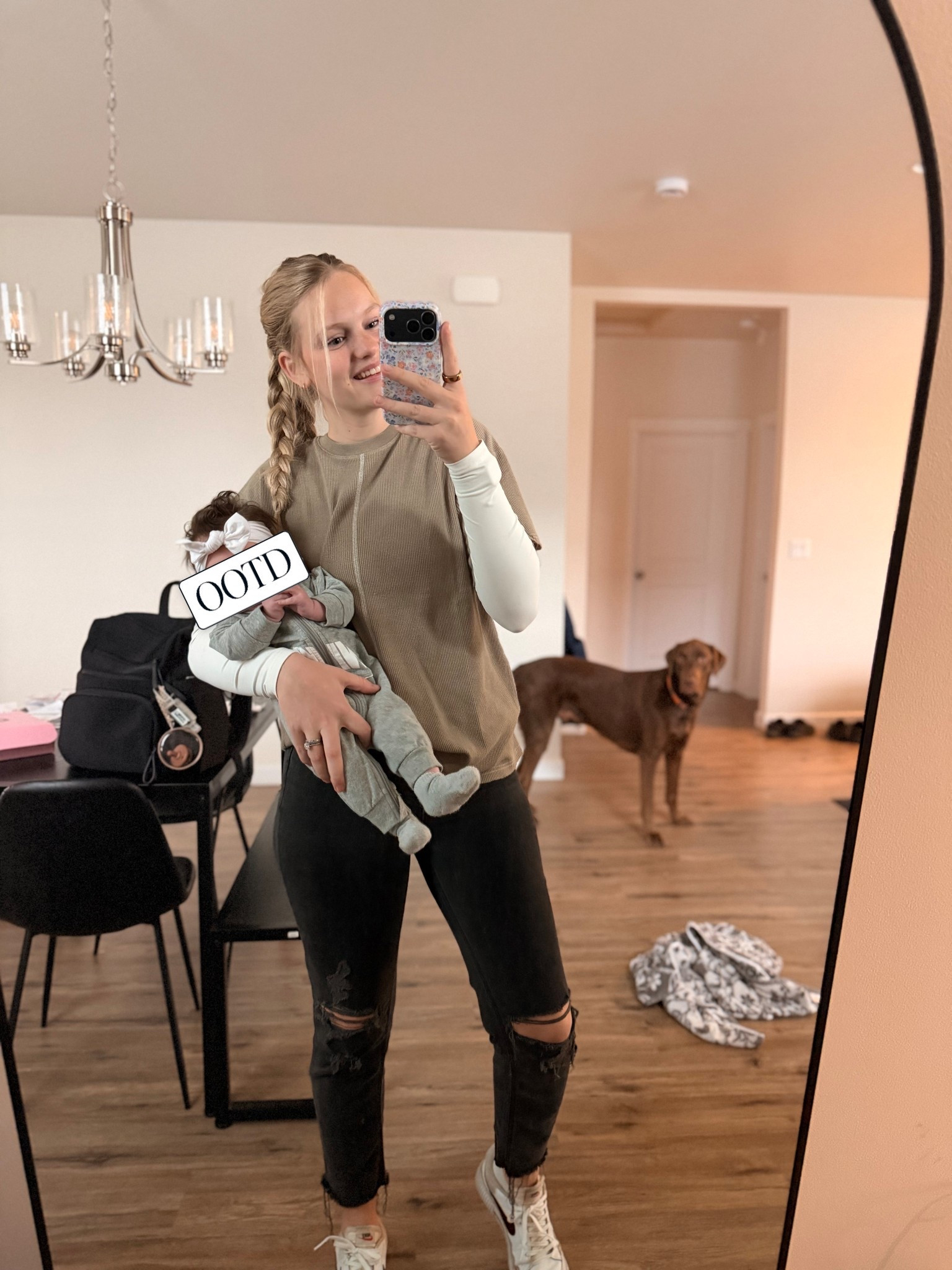 Trendy mom fit 🤍

#LTKmomlife #LTKTall #LTKootd