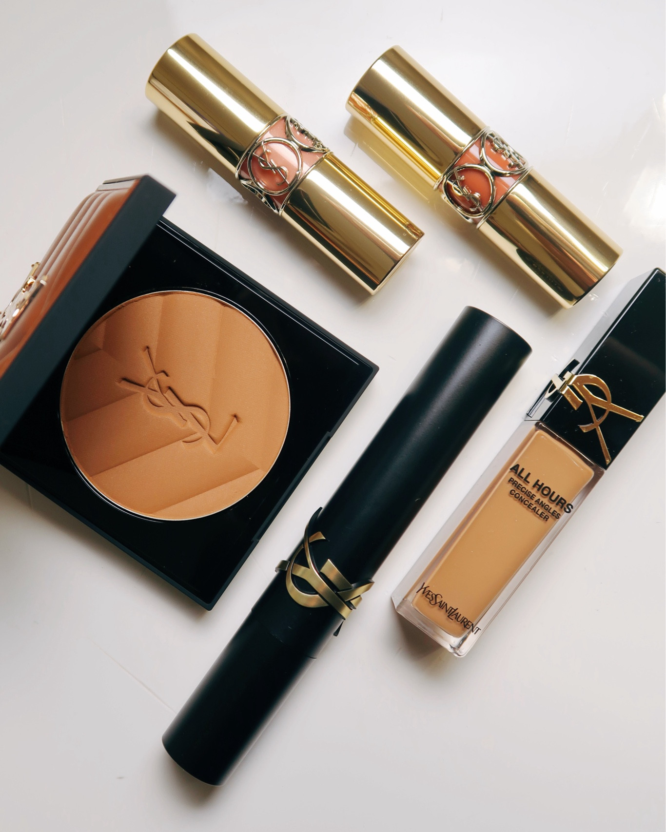 YSL Beauty sent me some beauty goodies to try and the products make for the perfect natural face!

Everyday beauty, natural beauty, natural makeup, everyday makeup, ysl beauty, ysl bronzer 

#LTKFindsUnder100 #LTKBeauty