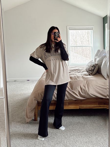 Easy casual spring transition outfit -  S tee & pants

#LTKfindsunder50 #LTKSeasonal