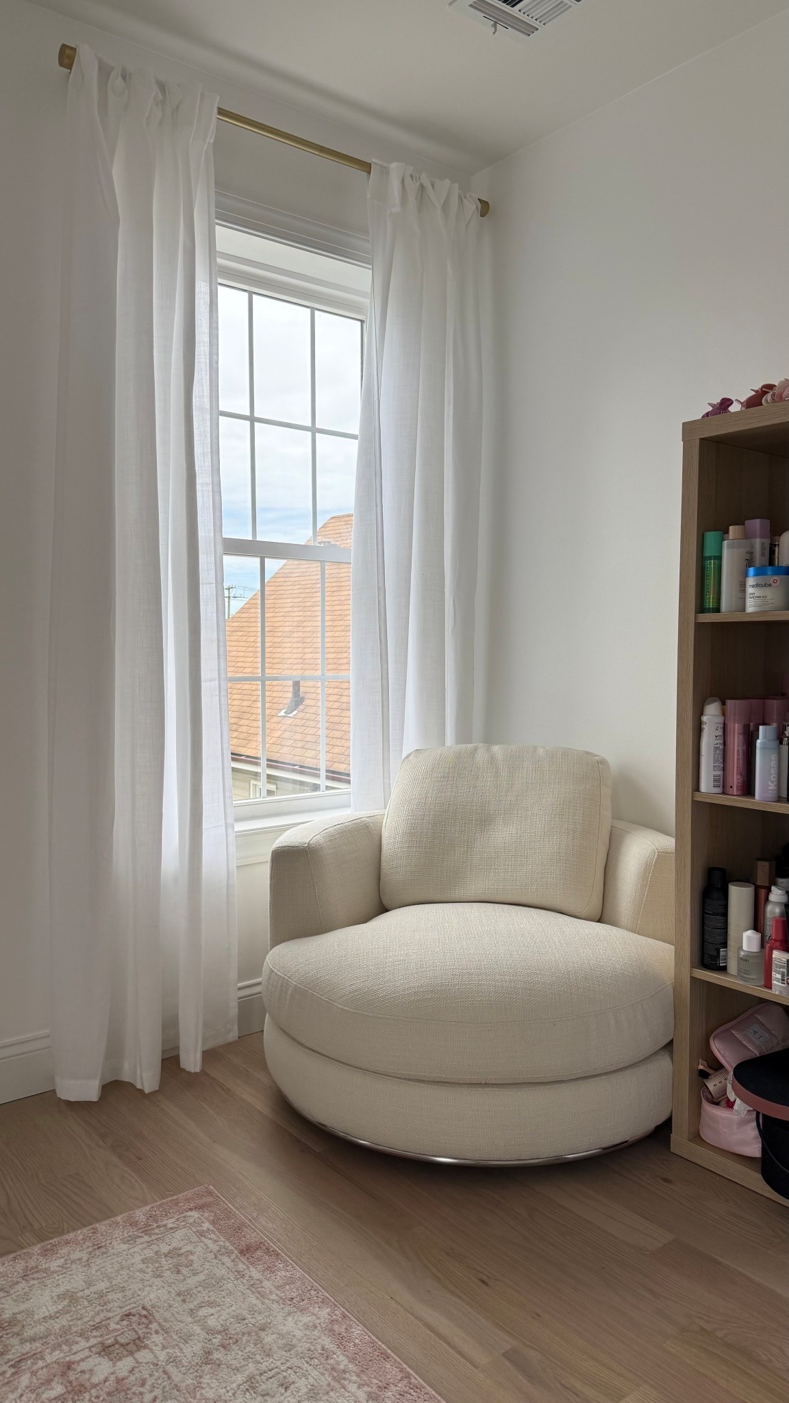 Love this little spot in the corner of my beauty room from @castlery 🤍

#LTKStyleTip #LTKHome #LTKGiftGuide