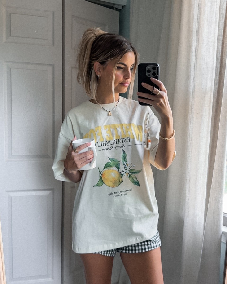 caught in the moment 🍋🐶✨🫛🩵

Whitefox boutique, oversized tee, tee shirt, big tee shirt, pjs, comfy, lemon, yellow, lemons, graphic tee, pj shorts, pj pants, checkered shorts, boxer shorts, summer style, ootd, summer outfit, warm weather outfit, fall outfit, transition outfit, coffee, selfie, makeup, blush, tinted moisturizer 

#LTKBeauty #LTKStyleTip #LTKFindsUnder50