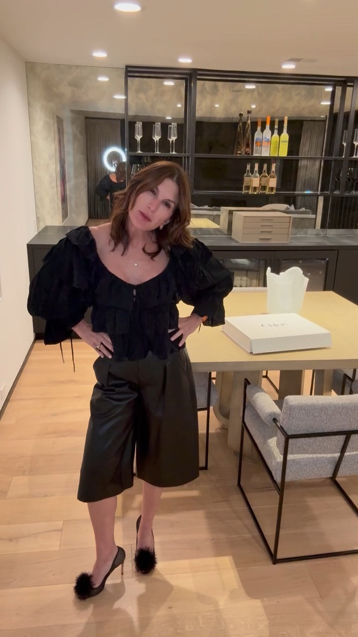 Chloe top styled with Nili Lotan!


❤️ EAB 

#LTKStyleTip #LTKSeasonal