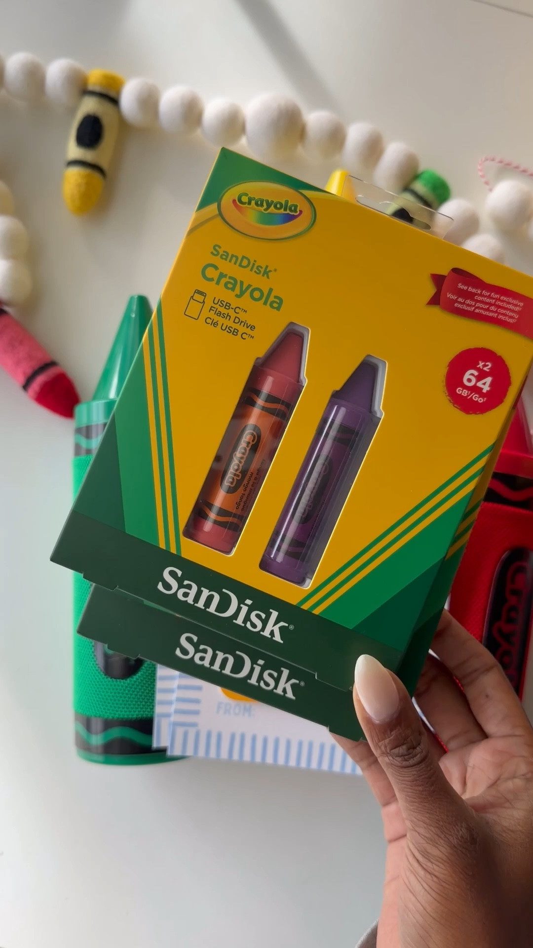 Crayon flash drives? Immediately yes. Such a fun teacher gift 