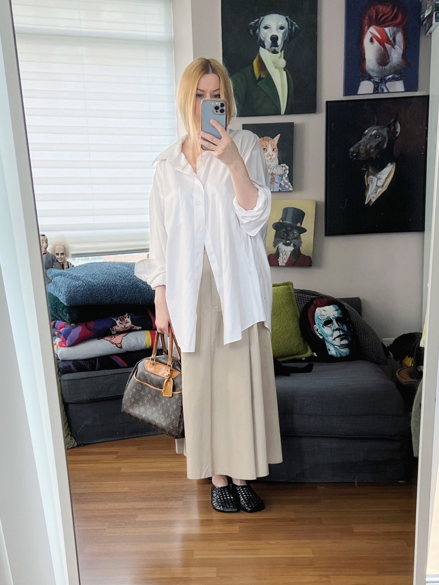 It’s too hot to think of a caption.
Button up is thrifted menswear, bag is vintage. 
•
#springlook  #torontostylist #StyleOver40  #secondhandFind #fashionstylist #slowfashion #FashionOver40  #MumStyle #genX #genXStyle #shopSecondhand #genXInfluencer #genXblogger #secondhandDesigner #Over40Style #40PlusStyle #Stylish40


#LTKSeasonal #LTKStyleTip #LTKOver40