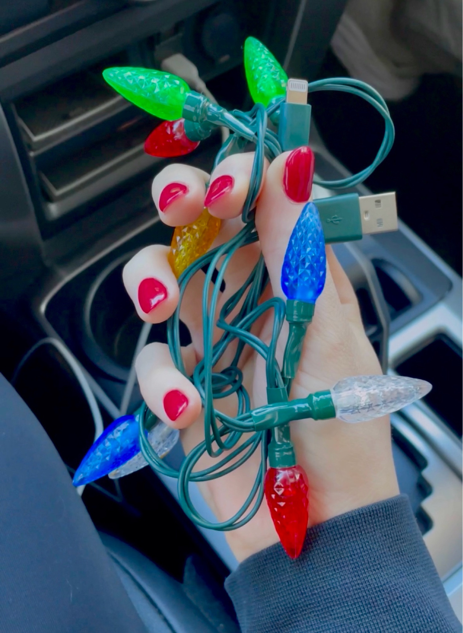 USB Christmas lights phone charger!😍🎄

#LTKGiftGuide #LTKHoliday #LTKSeasonal