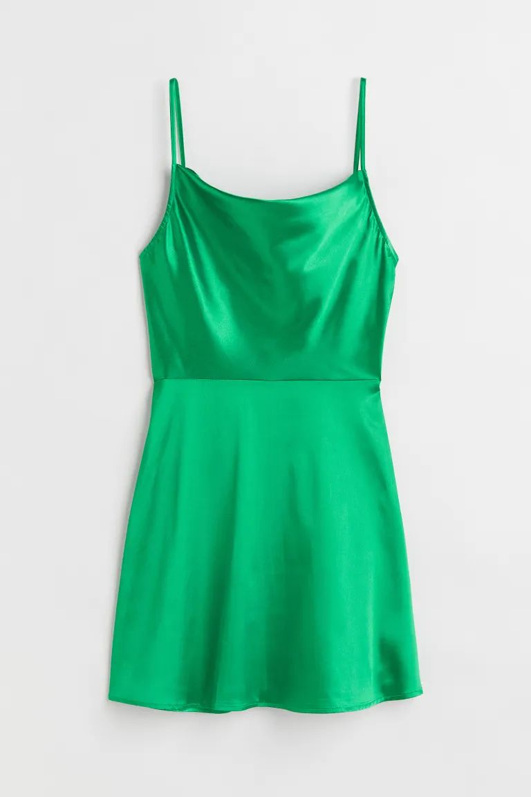 Satin slip dress | H&M (UK, MY, IN, SG, PH, TW, HK)