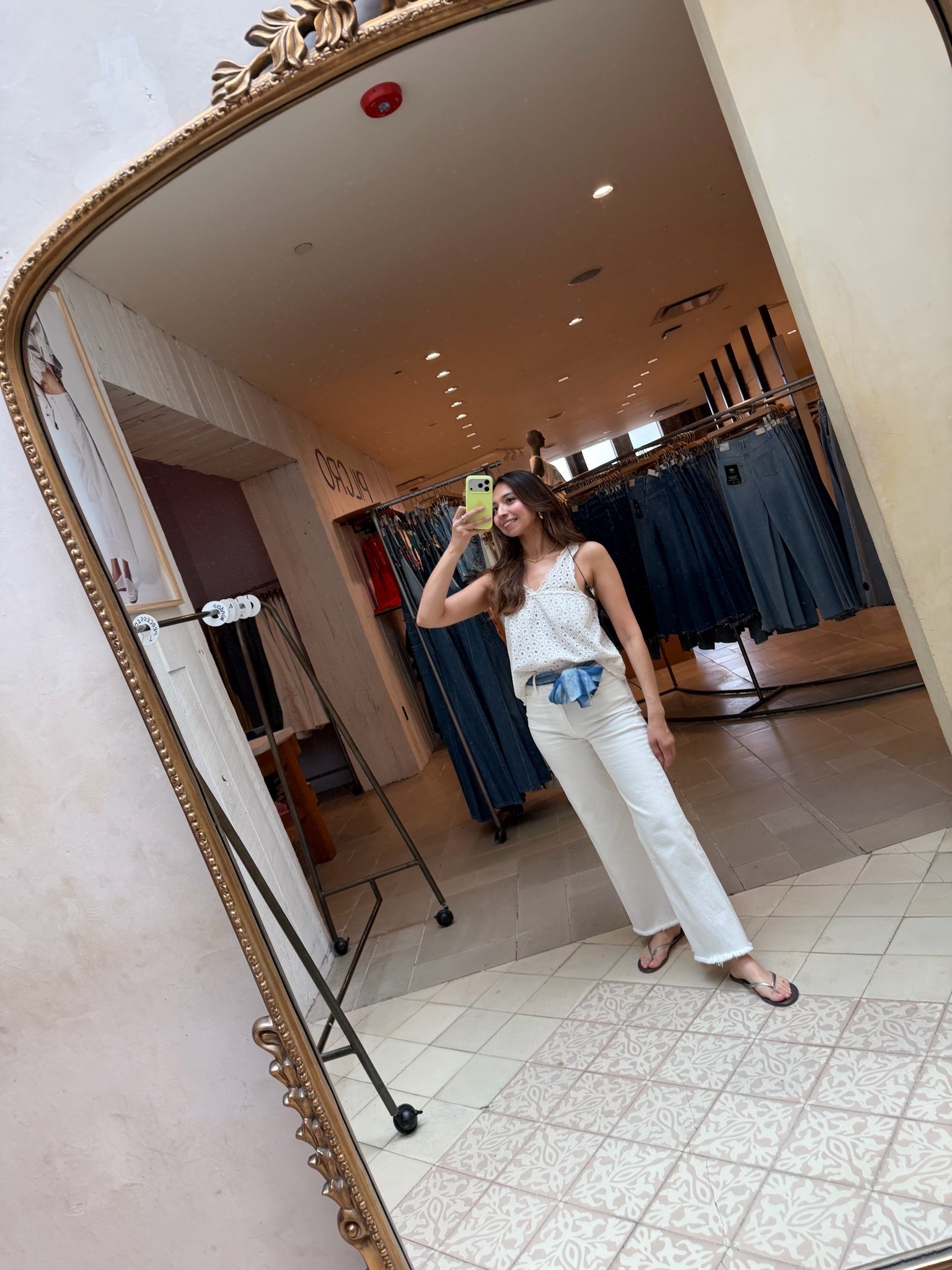 All white for summer. Wearing my favorite MOTHER jeans. The hustler. Wearing size 25

#LTKootd