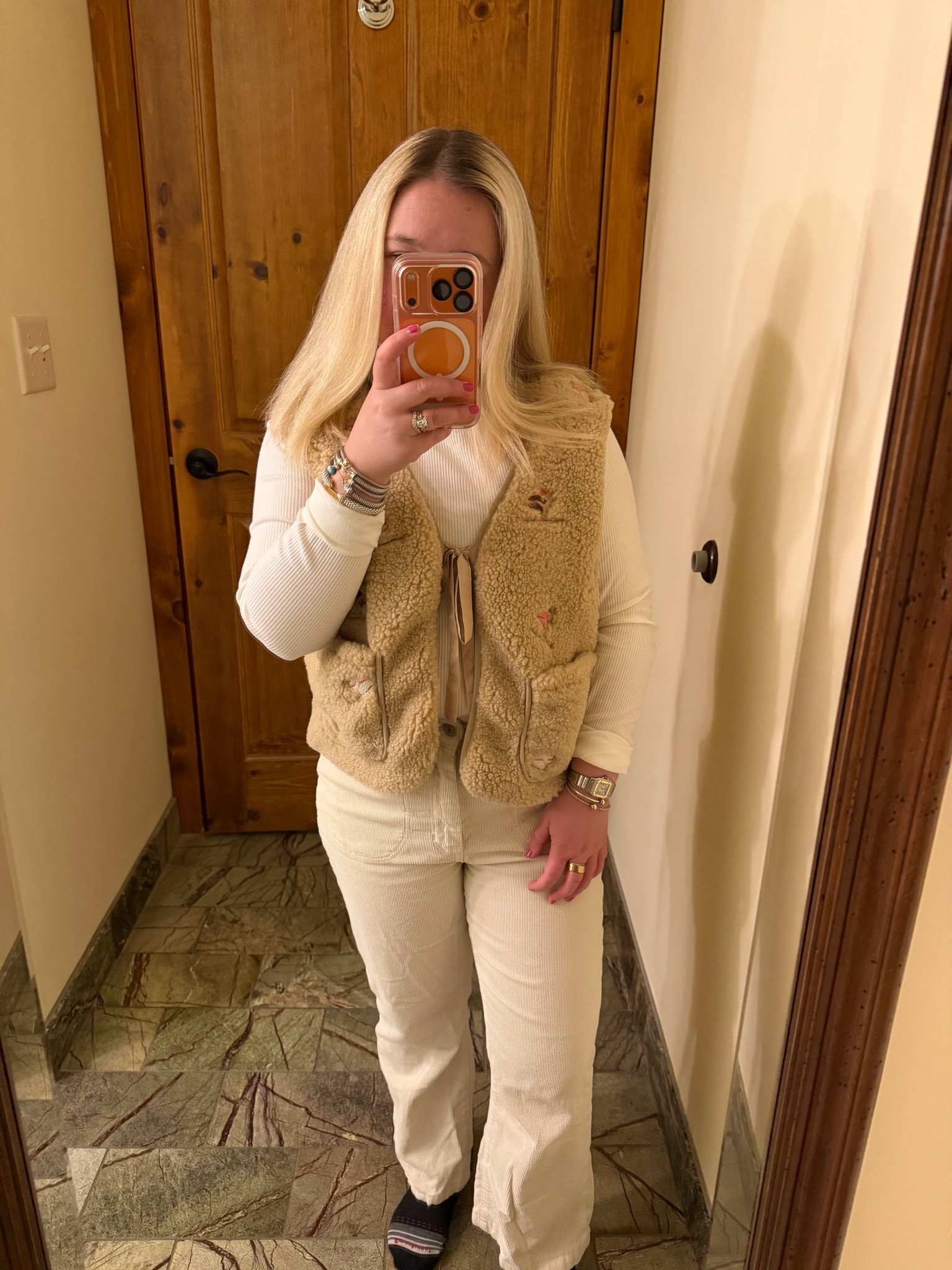 Another apres ski look from this weekend! Vest is on major sale.

#LTKfindsunder100 #LTKstyletip #LTKSeasonal