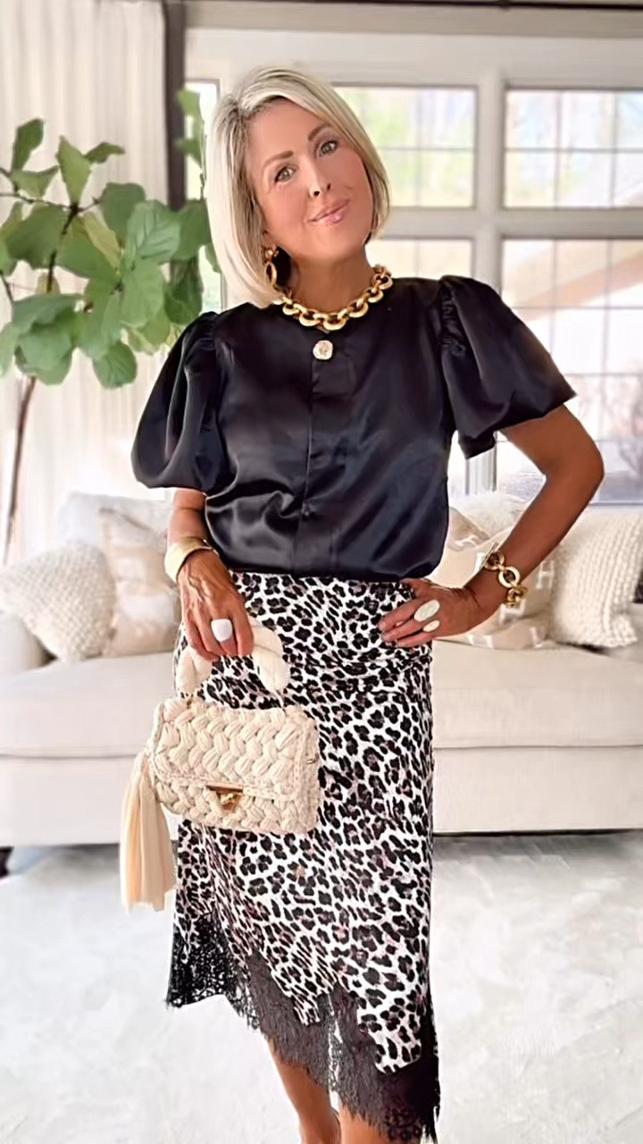 Looks designer but it’s Amazon

#LTKOver40 #LTKootd #LTKgrwm