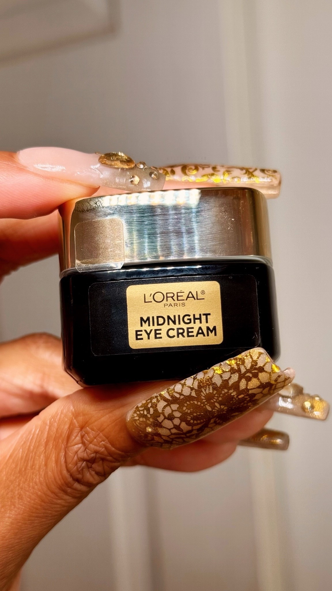 #AD I needed a new eye cream for my skin care routine, and my friends at L’oreal sent over their midnight eye cream ✨.

It’s supposed to help reduce the eight visible signs of eye aging, and make your eyes look more lifted.

I’m in my early 30’s, and this is a really important time to make sure I take good care of my skin, so it will take good care of me in the future lol.

#LTKBeauty