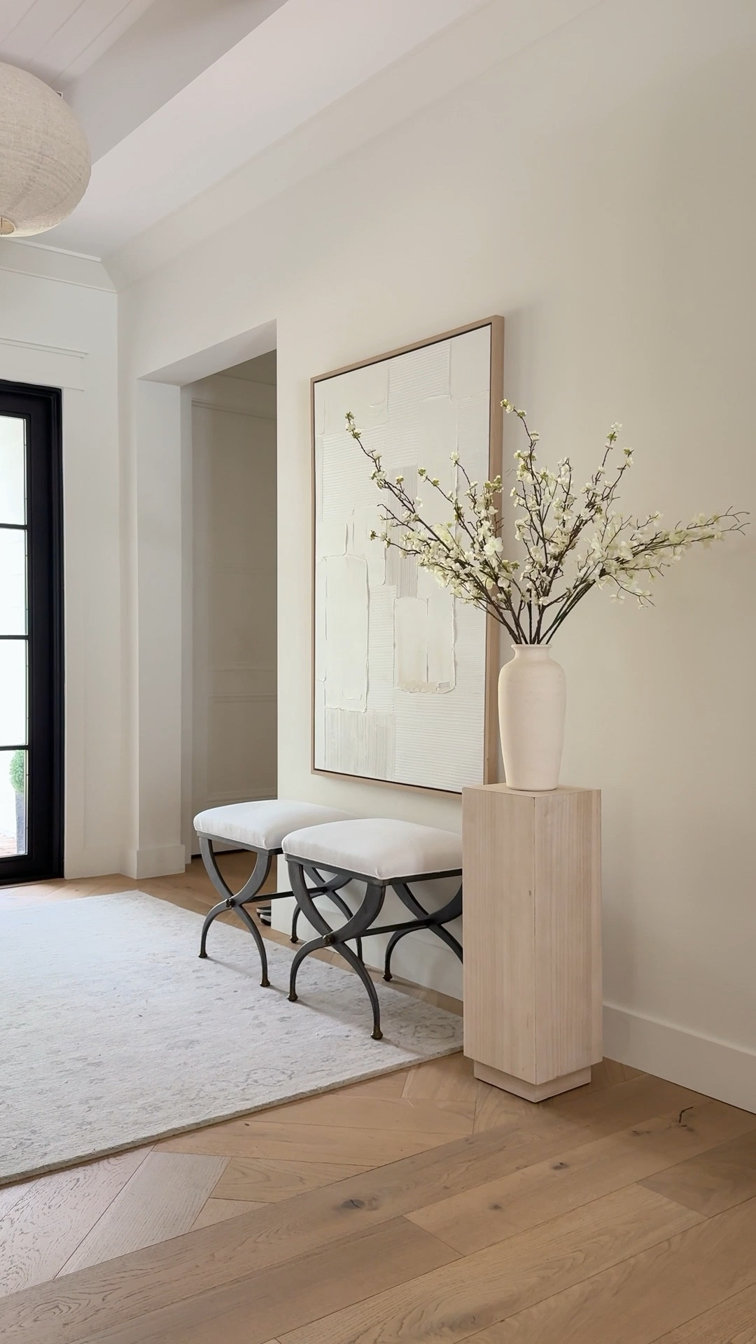 Entryway decor #homestyling #neutraldecor 

#LTKHome