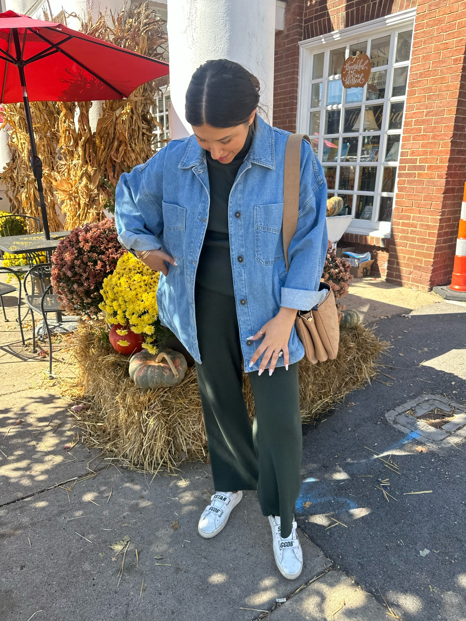 Set: medium! 

Love love it. I have this set in red and wore it last year for Christmas! It’s perfect for hot weather bc it’s sleeveless but you can add a jacket like I did when it’s chilly

@walmartfashion #walmartpartner #walmartfashion