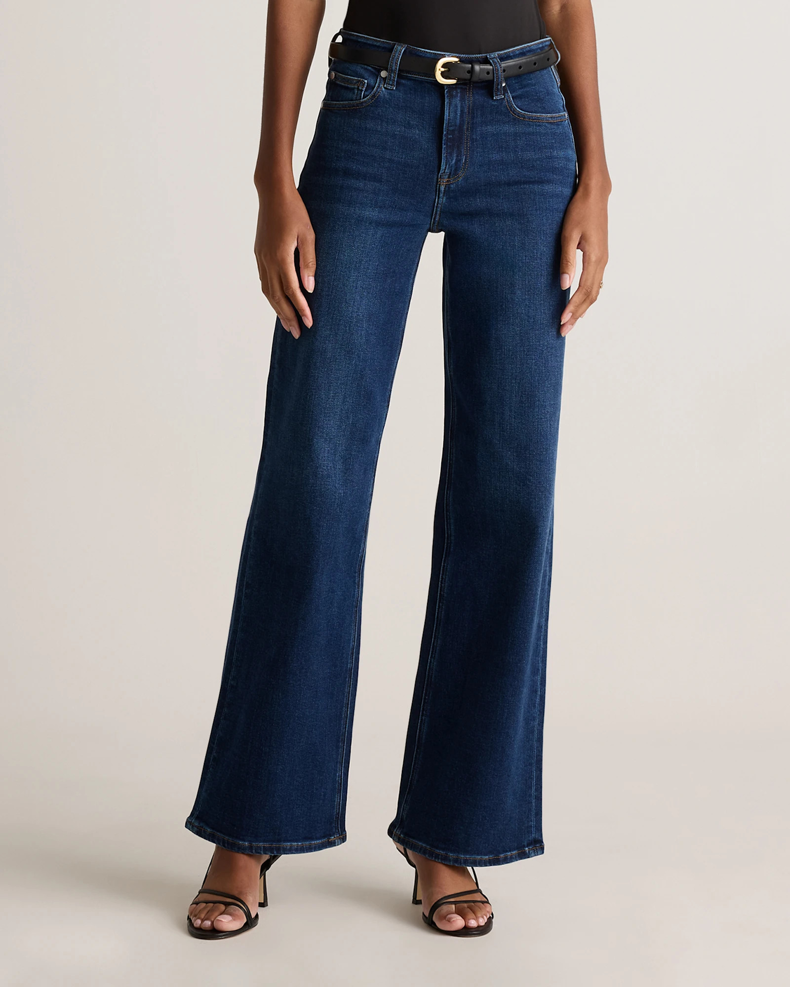 Quince | Women's Bella Stretch Wide Leg Jeans in Faded Black, Size 25, Organic Cotton | Quince