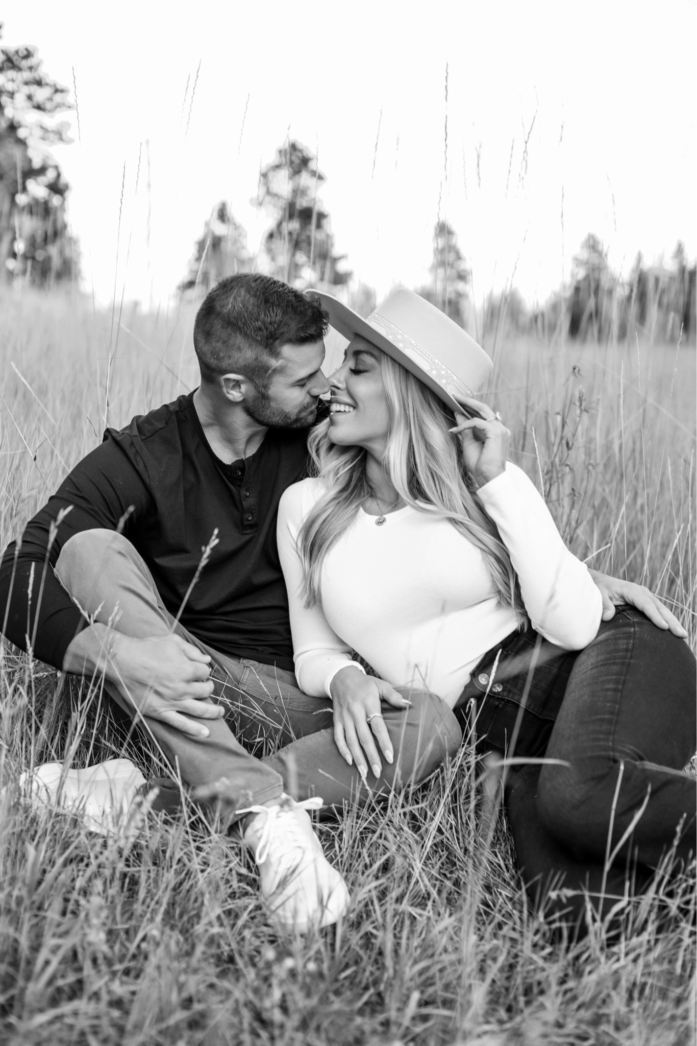 ENGAGEMENT PHOTOS 💍👰🏼‍♀️🤵🏻‍♂️

#LTKwedding #LTKunder100 #LTKstyletip