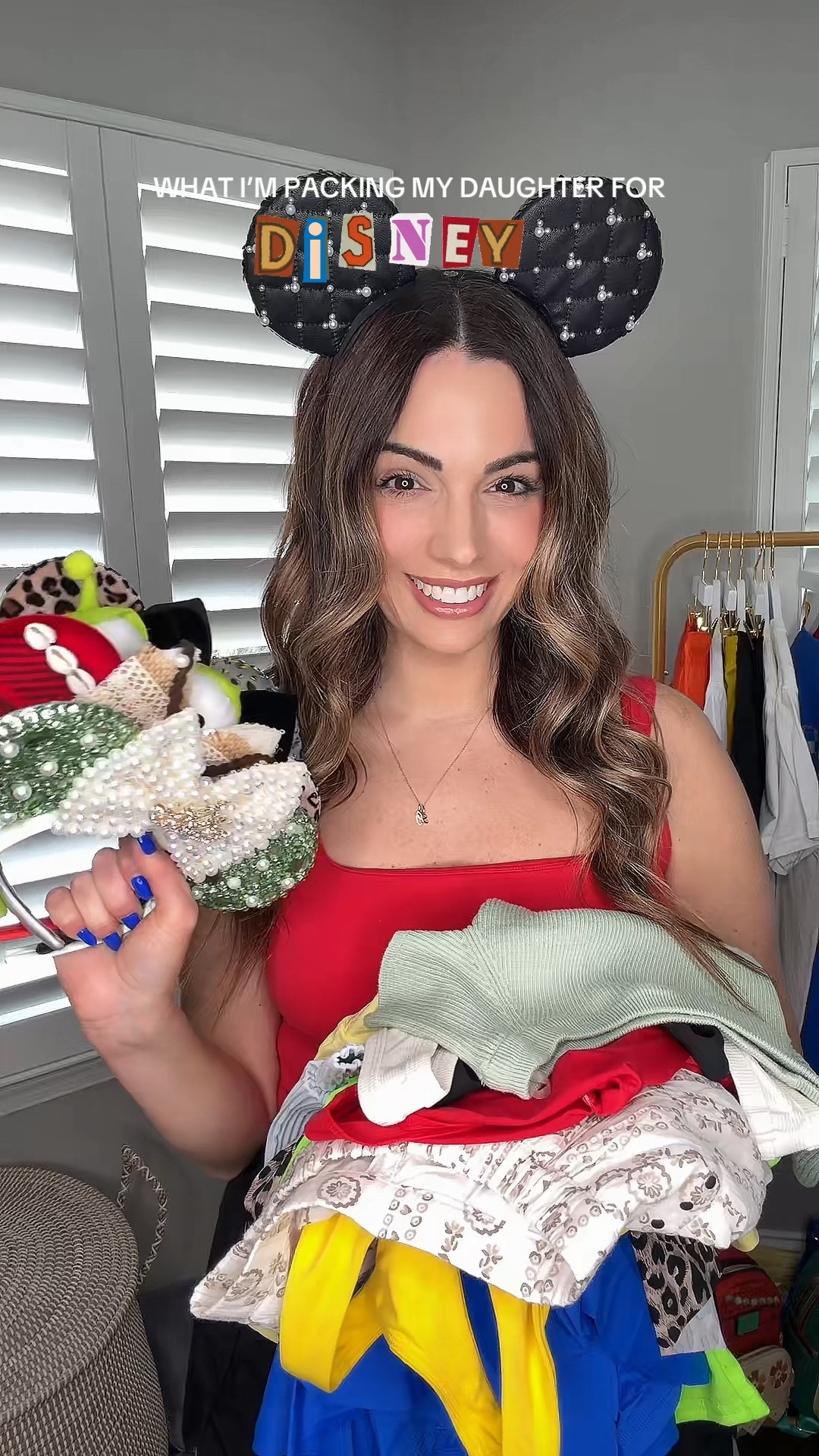 WHAT I’M PACKING FOR MY DAUGHTER FOR DISNEY!