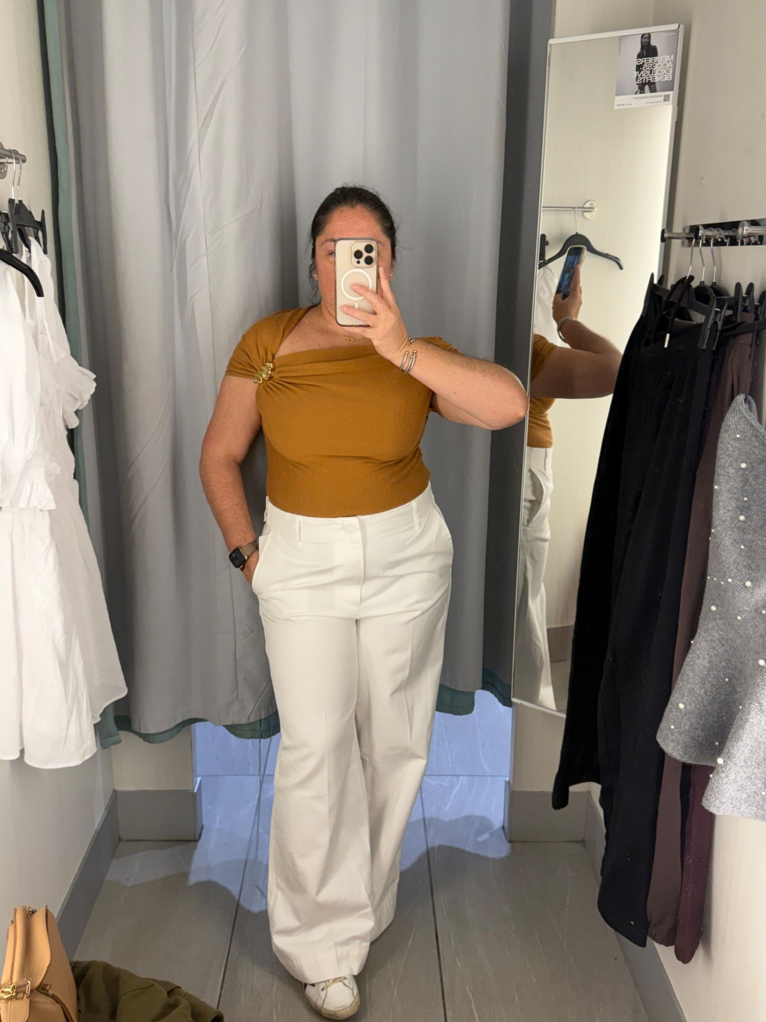 This top is all this fall

#LTKOver40 #LTKFindsUnder50 #LTKMidsize