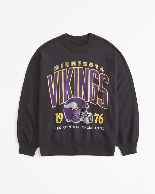 Women's Minnesota Vikings Graphic Oversized Sunday Crew | Women's Tops | Abercrombie.com | Abercrombie & Fitch (US)