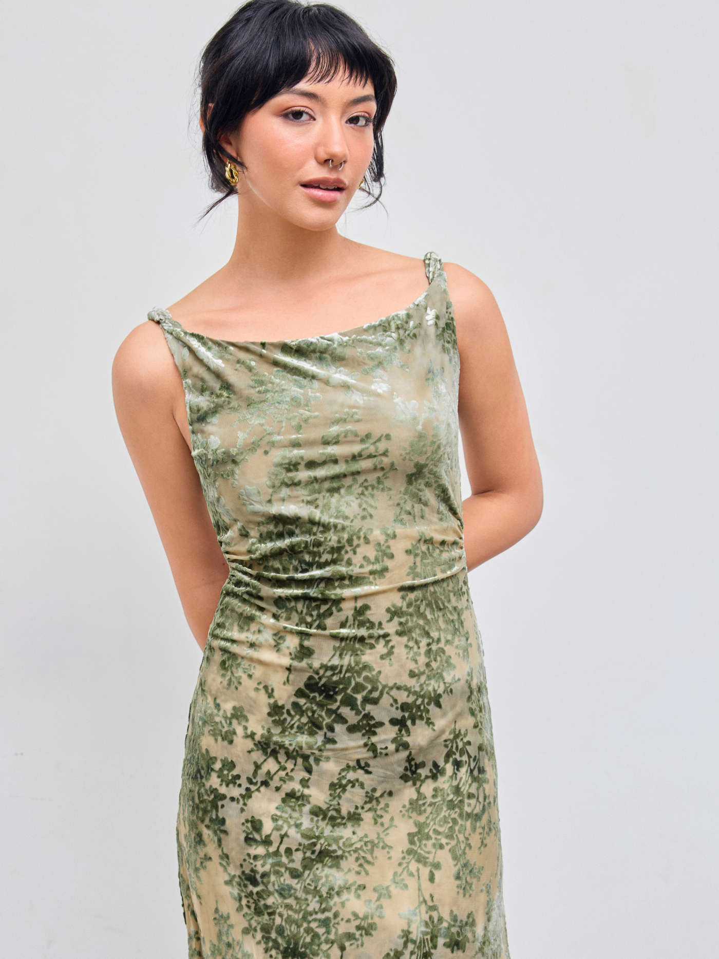 Scoop Neckline Floral Ruched Midi Dress... | Cider