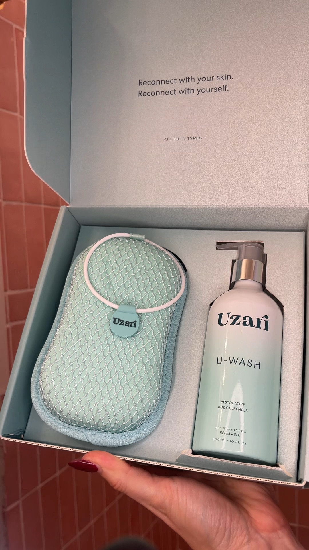 Sharing my night time ritual for glowing skin in the fall…🍁✨

 Meet the glow duo—
Rooted in ancient skincare rituals… uzari skincare’s U-Scrub Exfoliator + Black Soap Cleanser are even gentle enough for sensitive, eczema, and acne-prone skin ✨ 

And the Exfoliating Net Sponge is inspired by traditional African bath nets—machine washable, eco-friendly, long-lasting .

I am all about supporting sustainable and clean beauty brands.  

This pair is perfect for prepping skin for body oils, fall layers, or self-tanning

Deep clean, flake-free, and fall-ready. Healthy skin is always in season. 

#Uscrub #uzariskincarePartner #UzariGlow #FallSkinGoals💛


#LTKBeauty #LTKHome