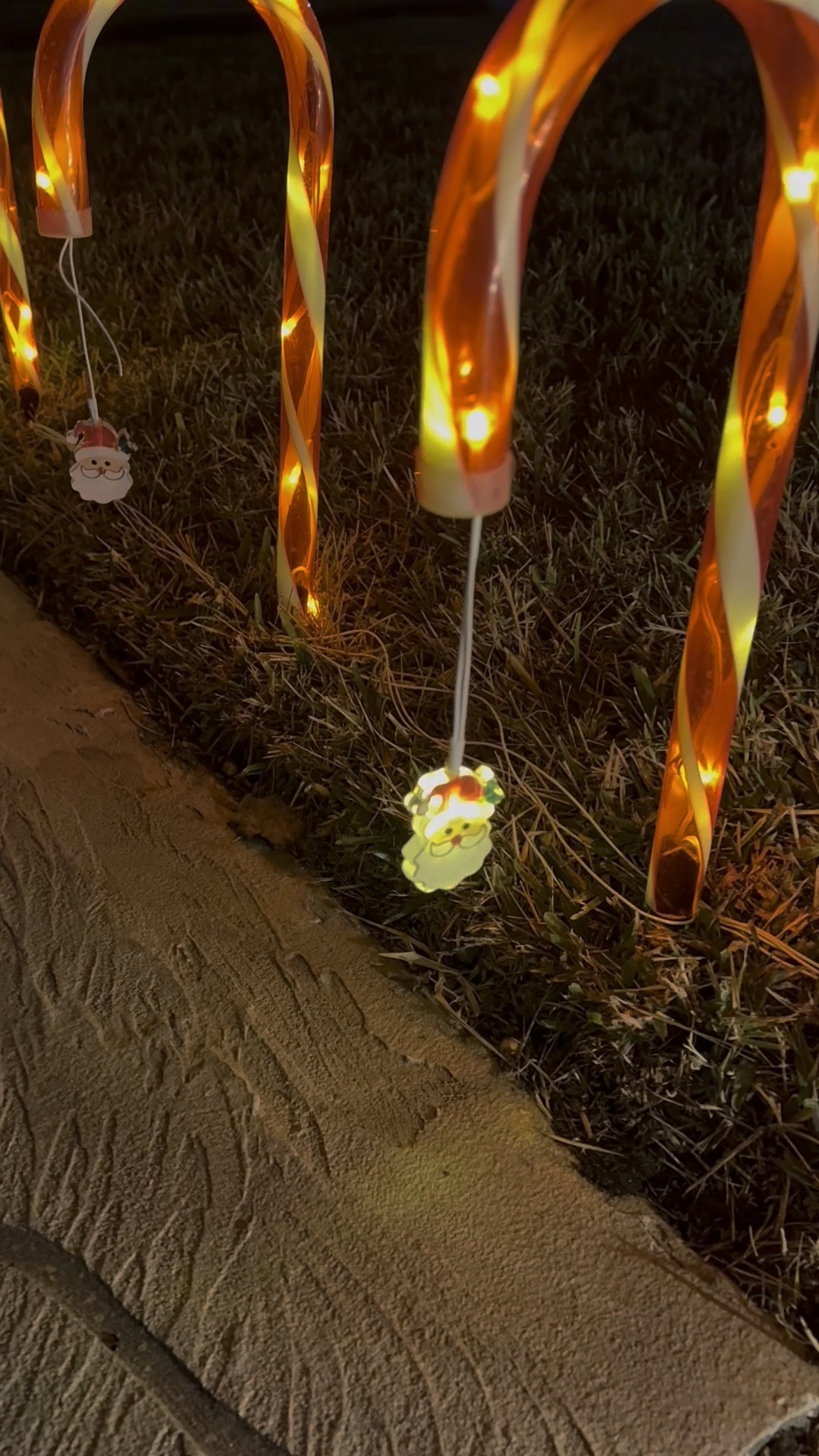 I love a Christmas lined driveway and the dangling Santas are the perfect touch!

#LTKHome #LTKHoliday #LTKSeasonal