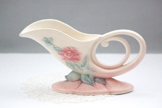 Vintage Hull Pottery W10 Cornucopia Vase | Etsy | Etsy (US)