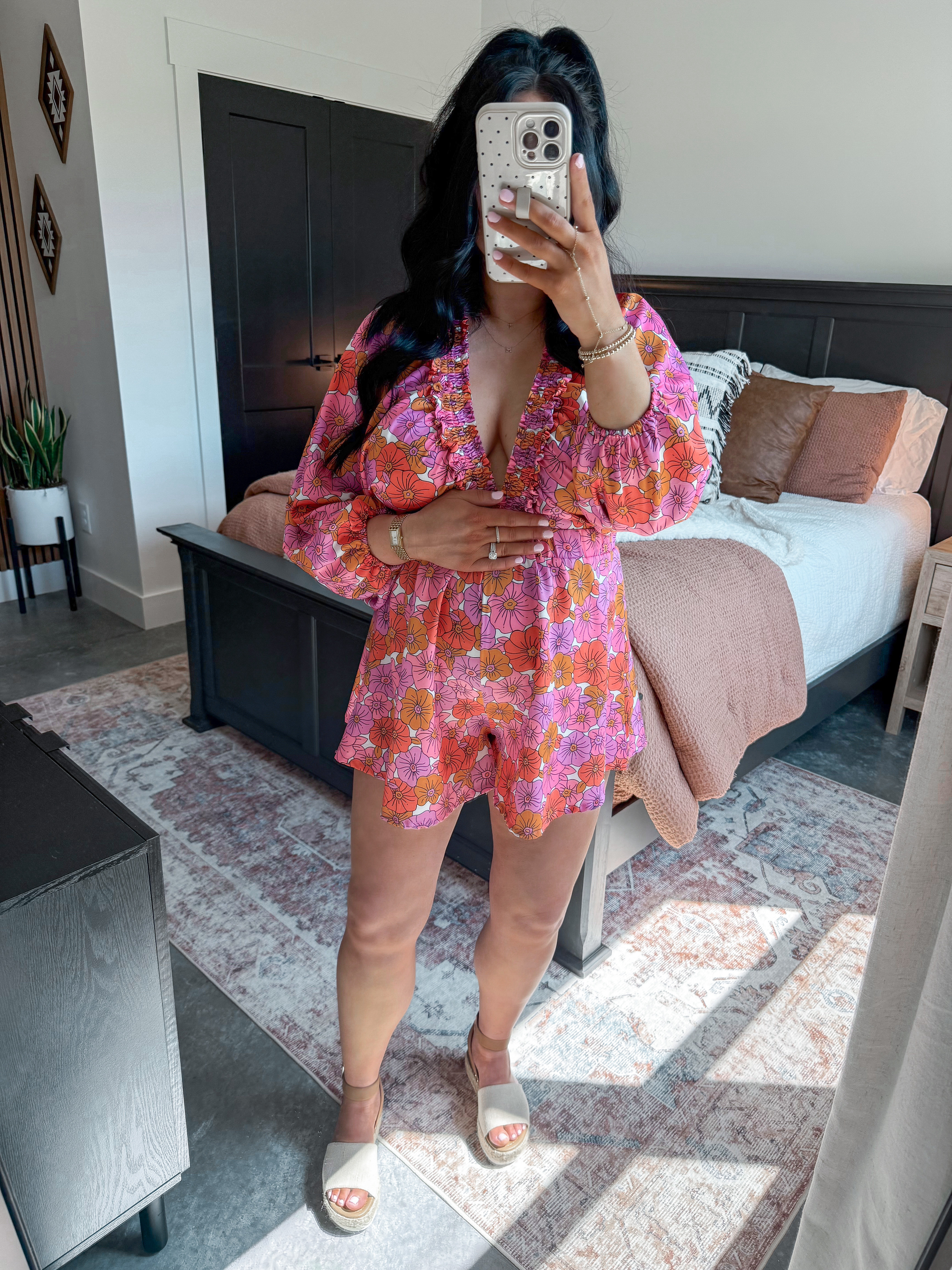 Date Night Outfit 💕🧡

Romper - small (not maternity, but worked well with my third trimester bump!)

The cutest bump friendly summer romper! Love this pink & orange color combo. 😍

 

 #LTKootd #LTKSeasonal #LTKBump