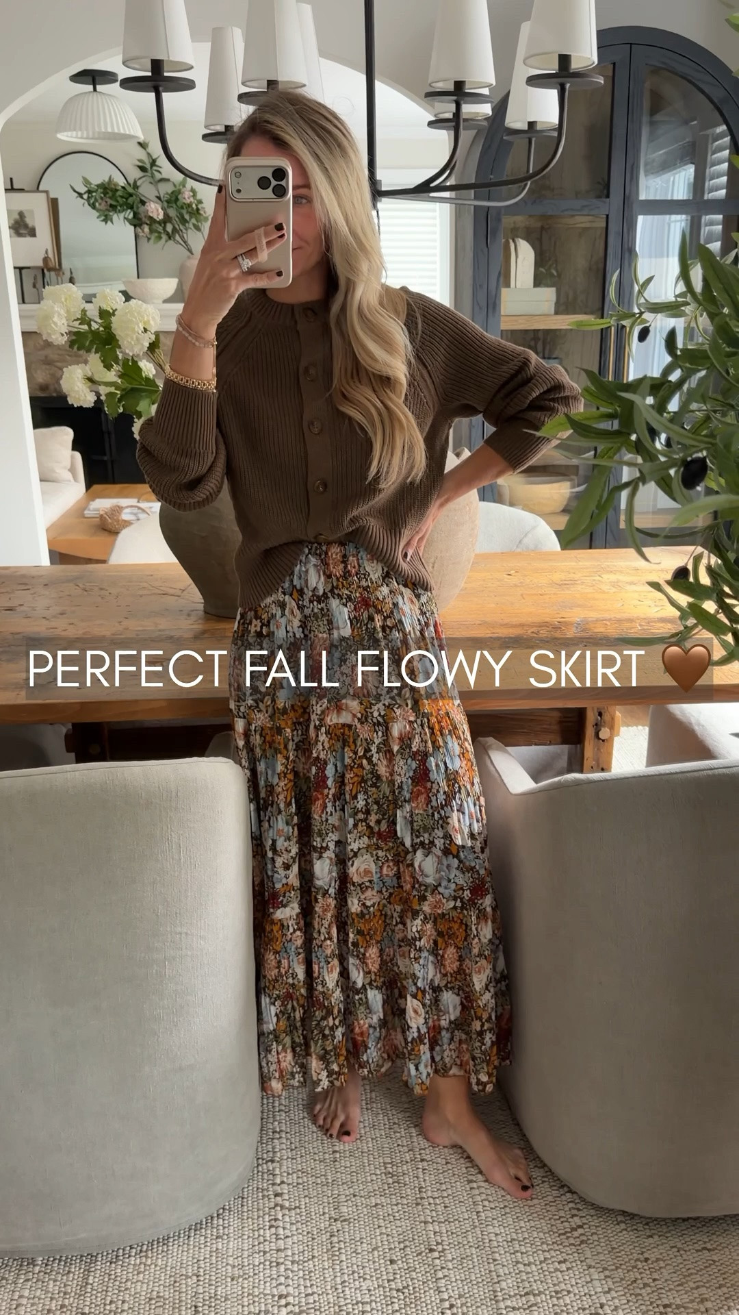 This fall float skirt should be a staple in everyone's closet!

#LTKootd