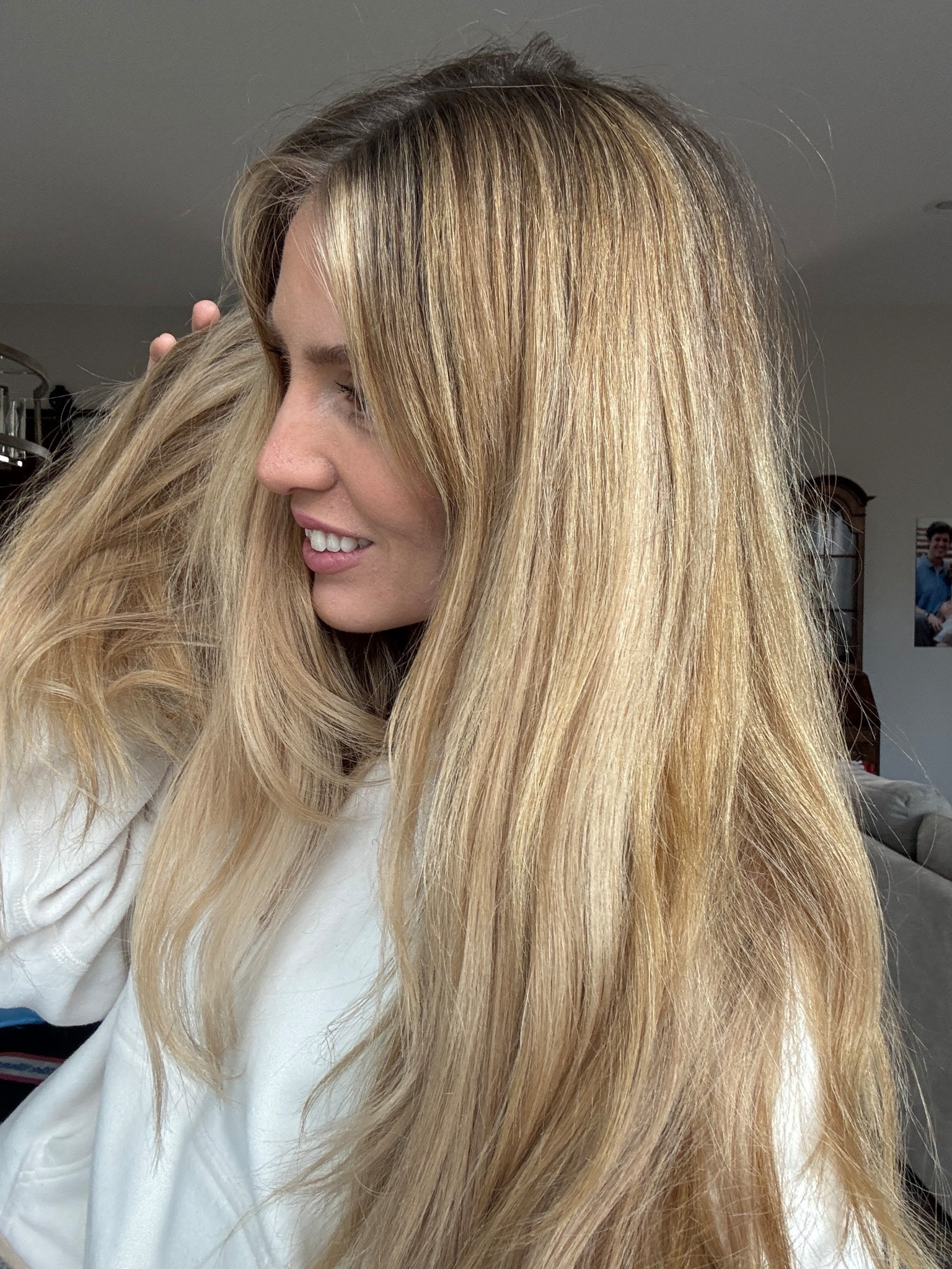 Glossy hair top pick

#LTKselfcare #LTKdayinmylife #LTKmomlife