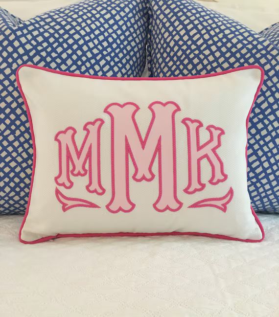Read the full title
    Applique Monogram Pillow Cover | Etsy (US)