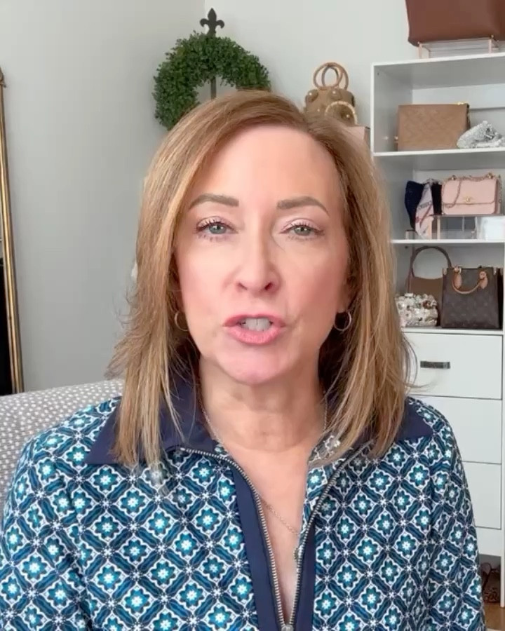 A popular shoe trend for Spring 2026 is the clear sandal. I’m a fan! Are you?



#LTKootd #LTKPetite #LTKOver40