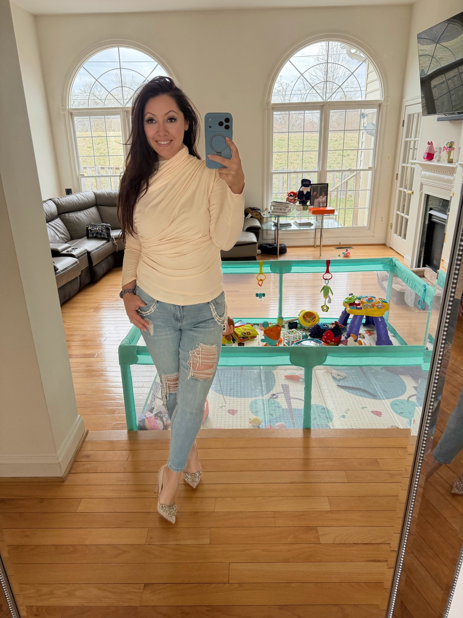 This top from chicwish is so unique, super cute twist on the classic turtleneck!

