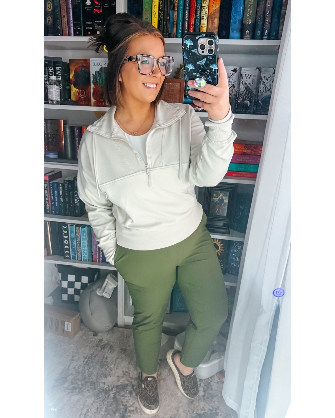 POV: Your tapered pants feel like yoga pants!

#LTKFindsUnder50 #LTKSaleAlert #LTKMidsize