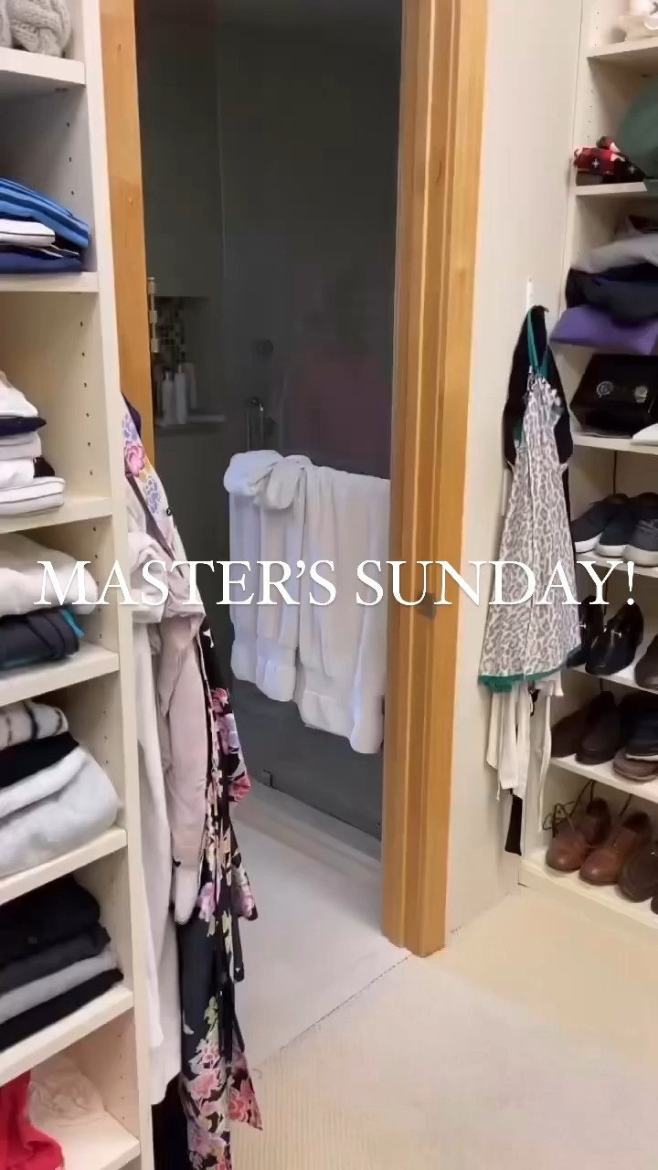 Master’s Sunday! This is one of our family’s favorite days of the year 💯 Kinda weird to be in Copenhagen today esp since we can’t really get great coverage 🤨 Looks like I’ll be at a random sports bar in Copenhagen tonight 🤦🏼‍♀️ I think I better take a little nap 😴 Have a great Sunday!! Xoxo Master’s Sunday, The Master’s, Master’s Golf Tournament, Augusta National, Green Jacket, Azalea Cocktail, Pimento Sandwiches, #augusta #augustanational⛳️ #themasters 

 