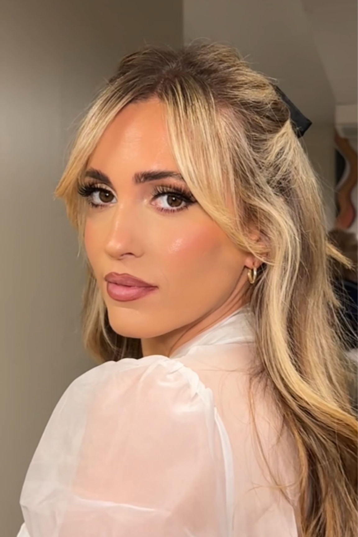 An absolute pleasure and dream working with the beautiful soul @ariellereitsma for @girlsgonebible first live show at @centerstageatl ✝️ 

HMU by me

Main product details
@esteelauder Double Wear Foundation
@hauslabs concealer 
@natashadenona eyeshadow

#girlsgonebible #arielle #hmu #mua #atlantamakeupartist #ggb