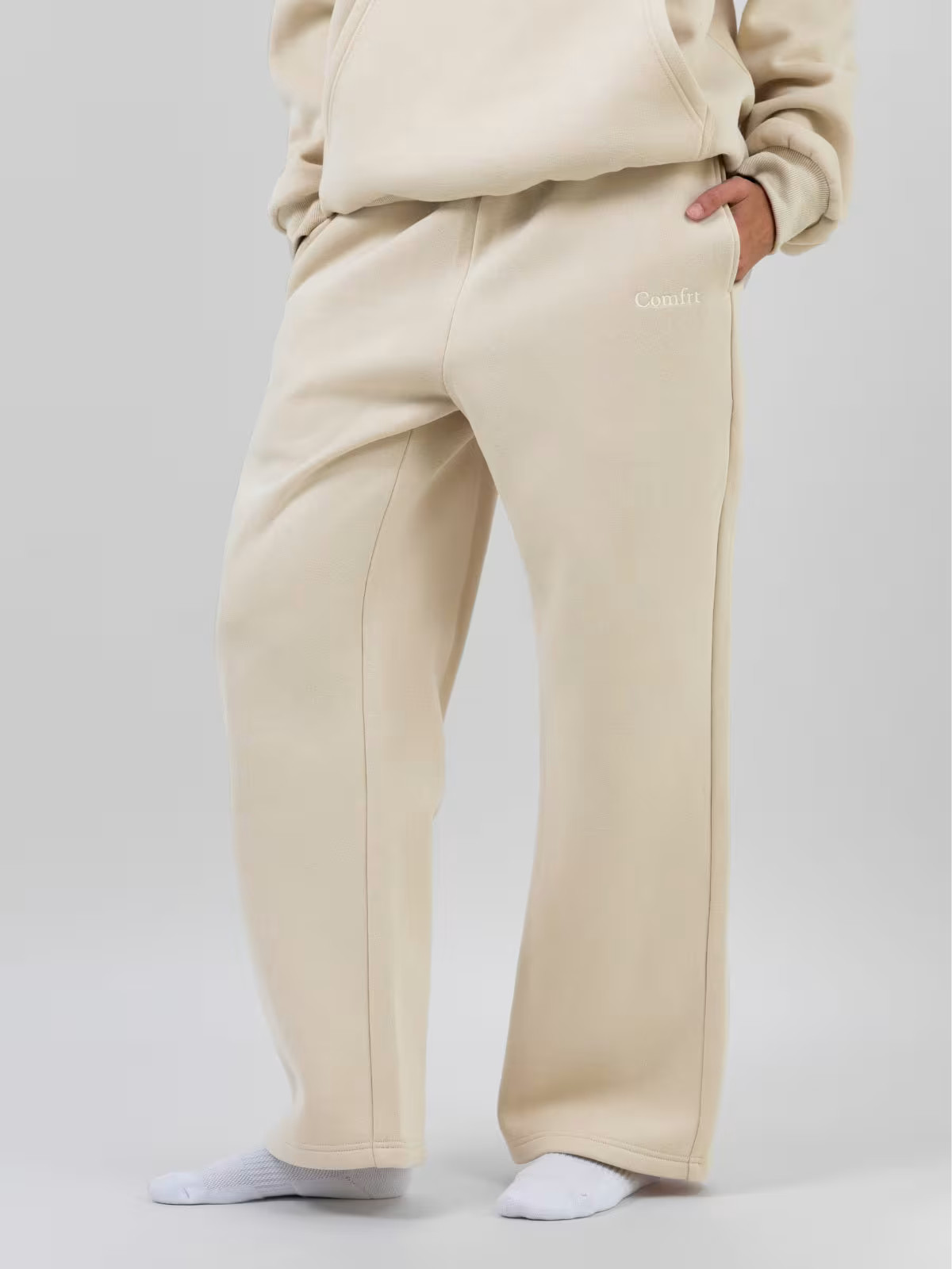 Signature Straight Leg Sweatpants — Comfrt | Comfrt