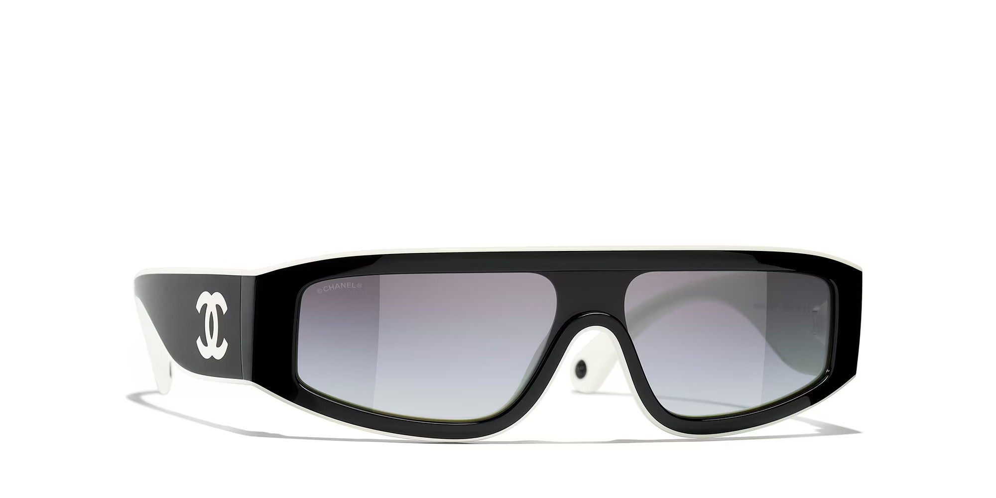 Chanel Frau Sunglass Shield Sunglasses CH6057 - Rahmenfarbe: Schwarz & Weiß, Linsenfarbe: Grau | Sunglass Hut EU