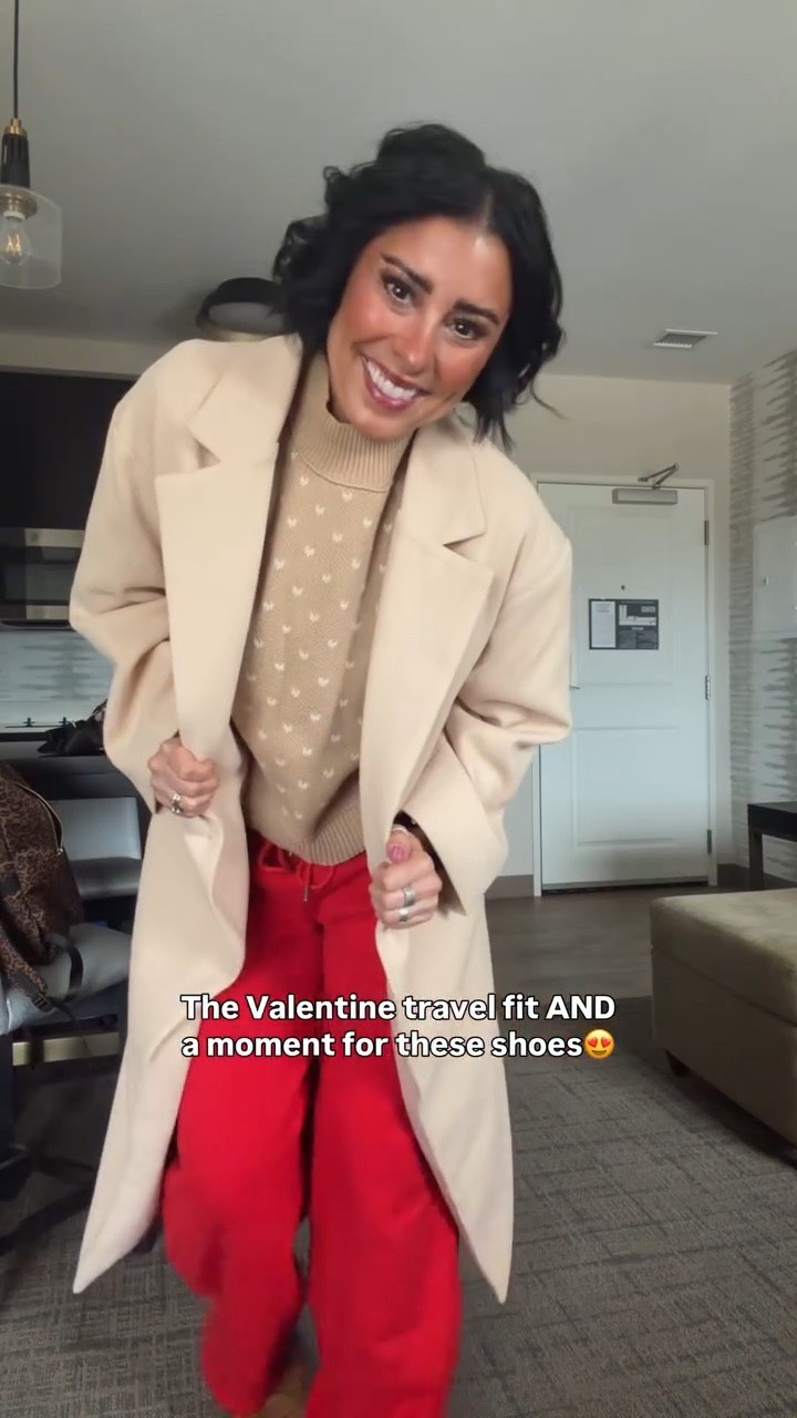 I mean!!😍

Comfort and cuteness and price, oh my!! Comment SHOP for the links and check stories for my show secret!!